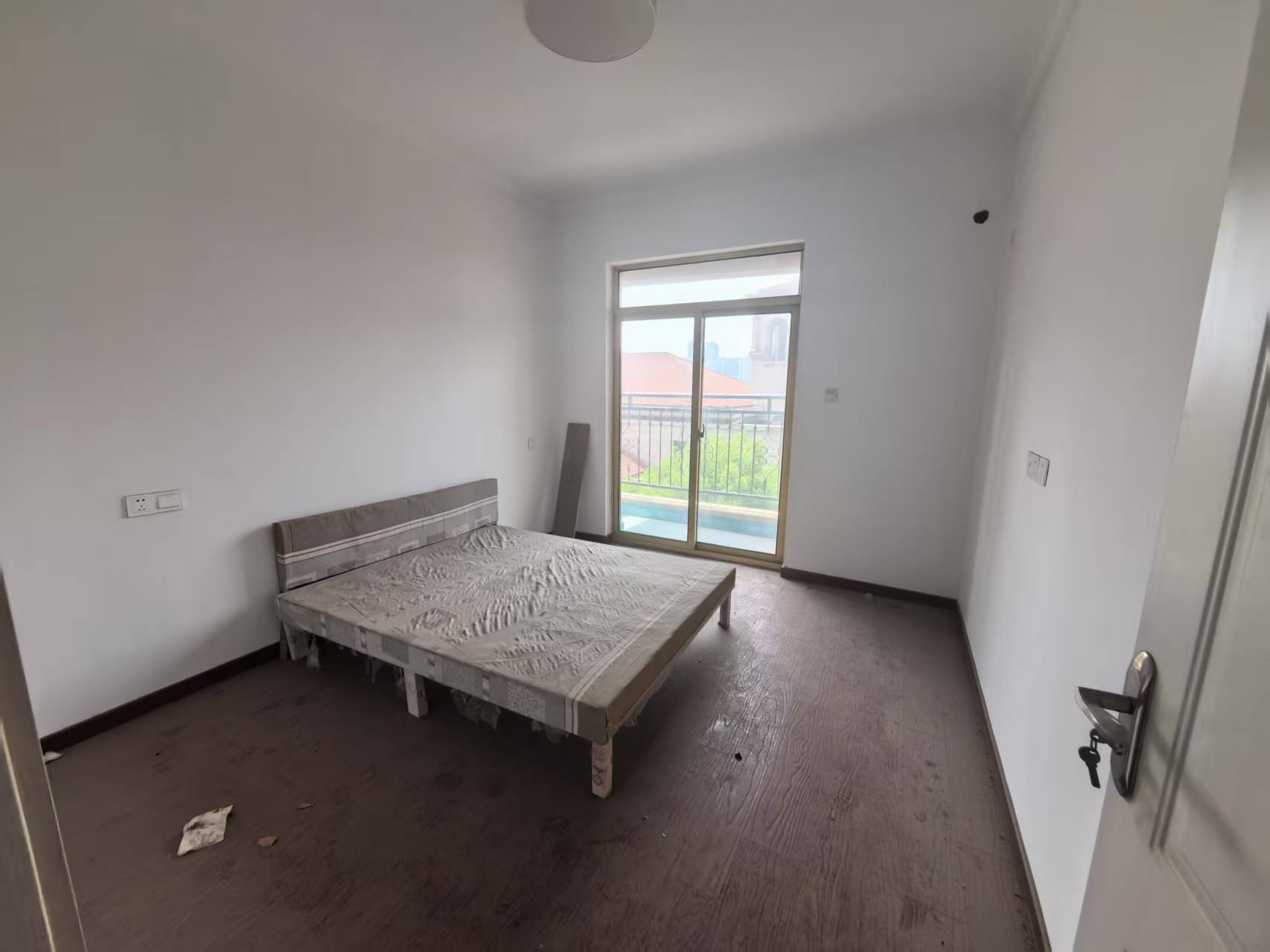 恒盛豪庭 3室2厅1卫 107m&sup2;