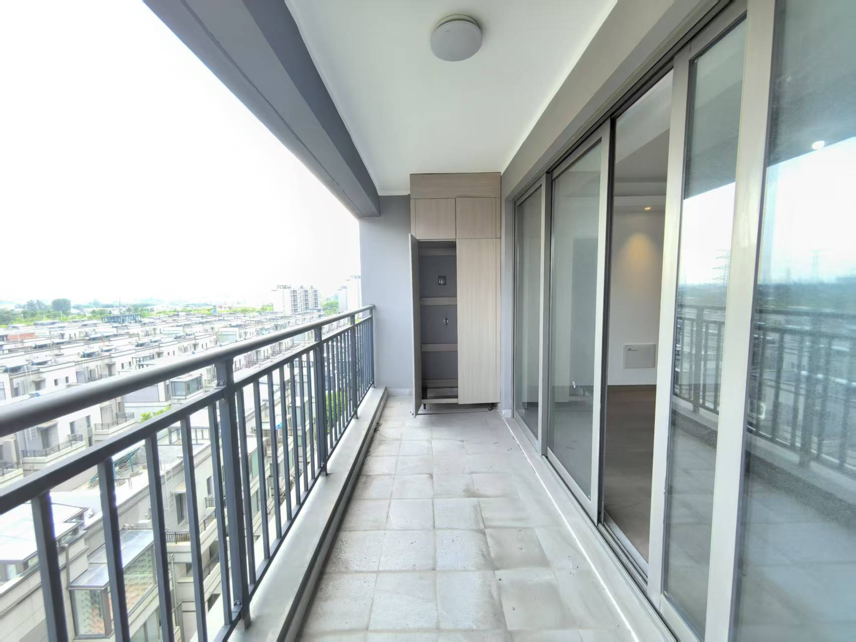 融信&middot;澜宸 3室2厅2卫 119.35m&sup2;