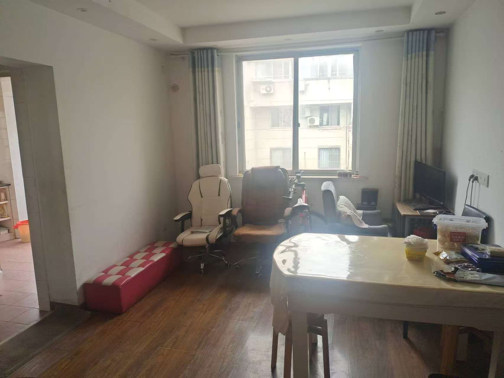 北濠桥东村 3室1厅1卫 89.06m²