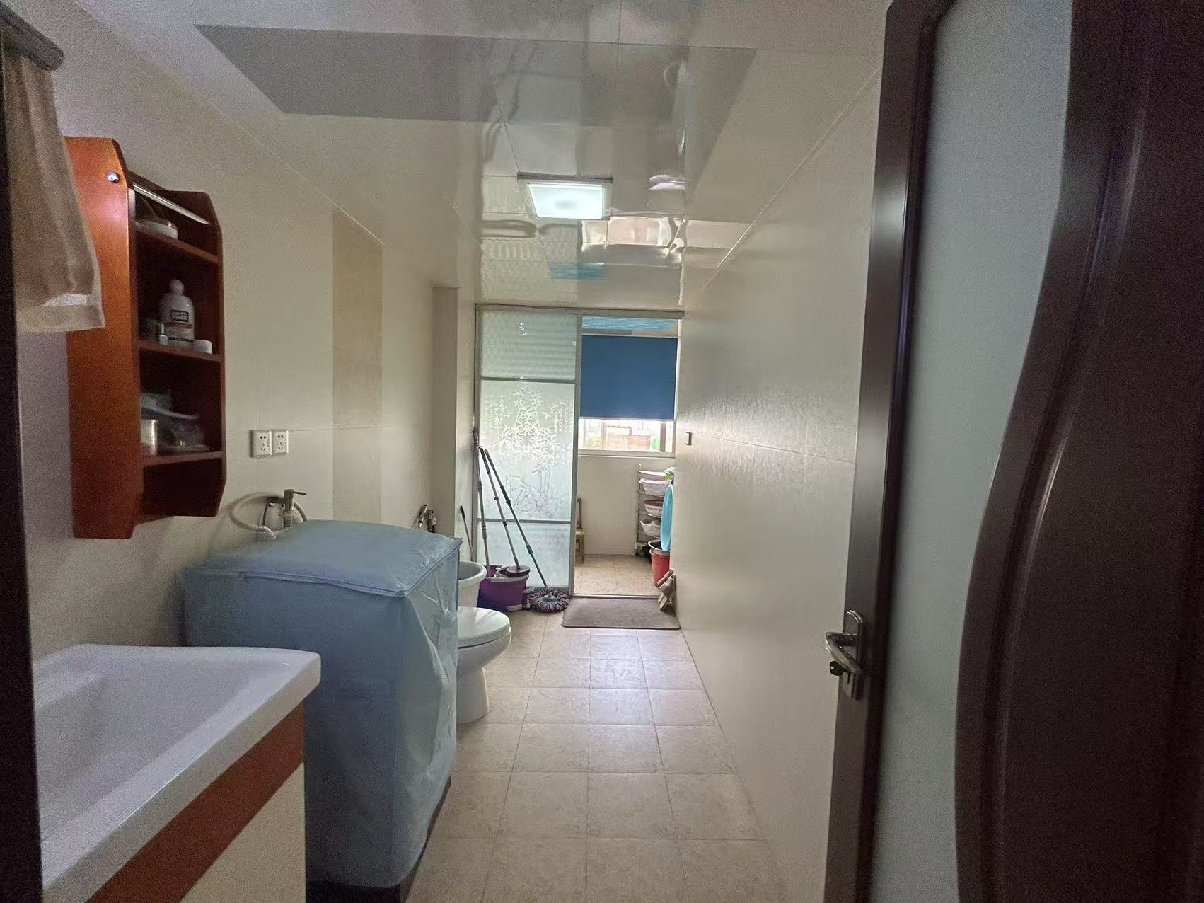 虹桥新苑 3室2厅1卫 137.64m&sup2;