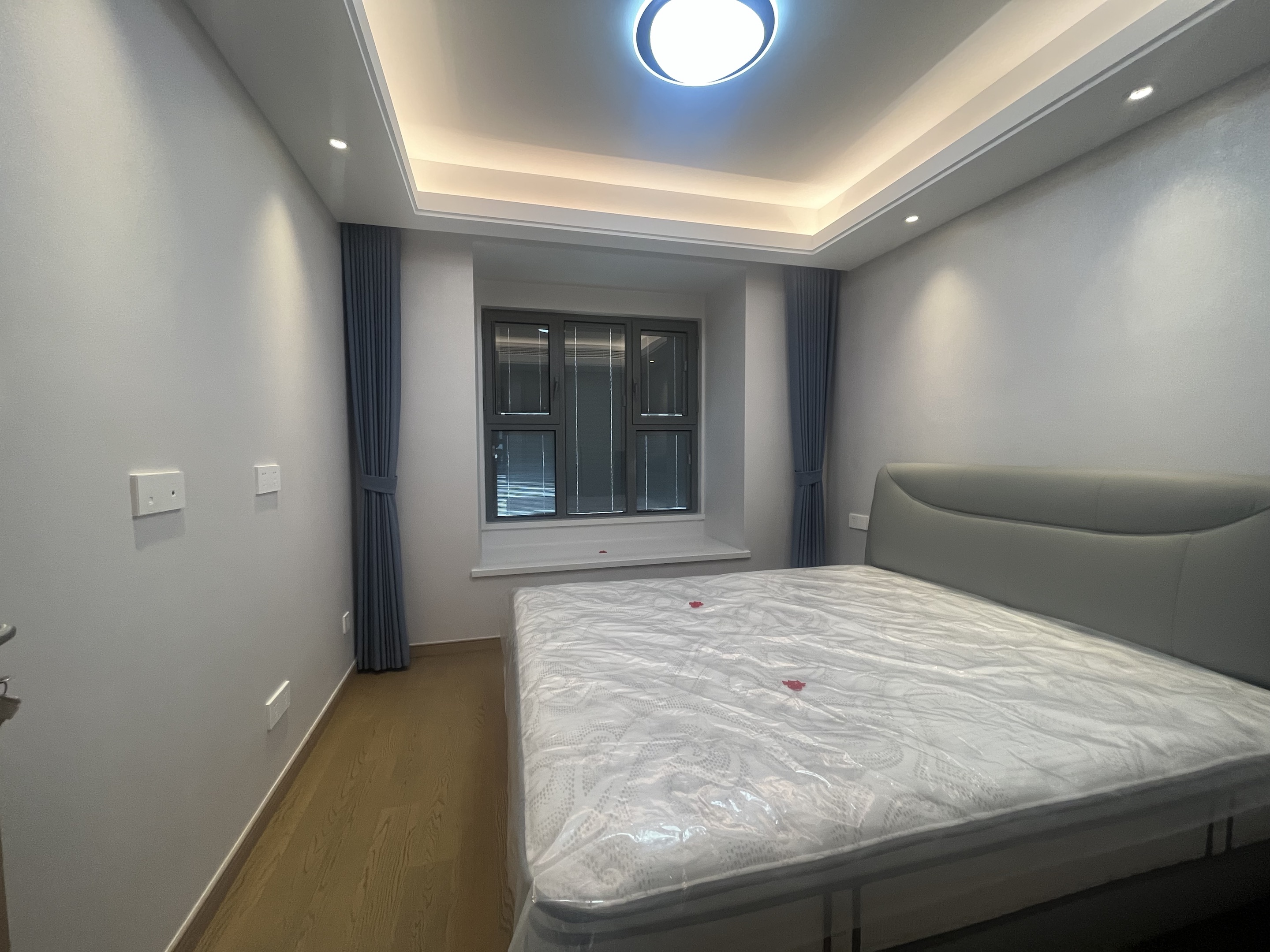 海纳春江 3室2厅1卫 96.09m&sup2;