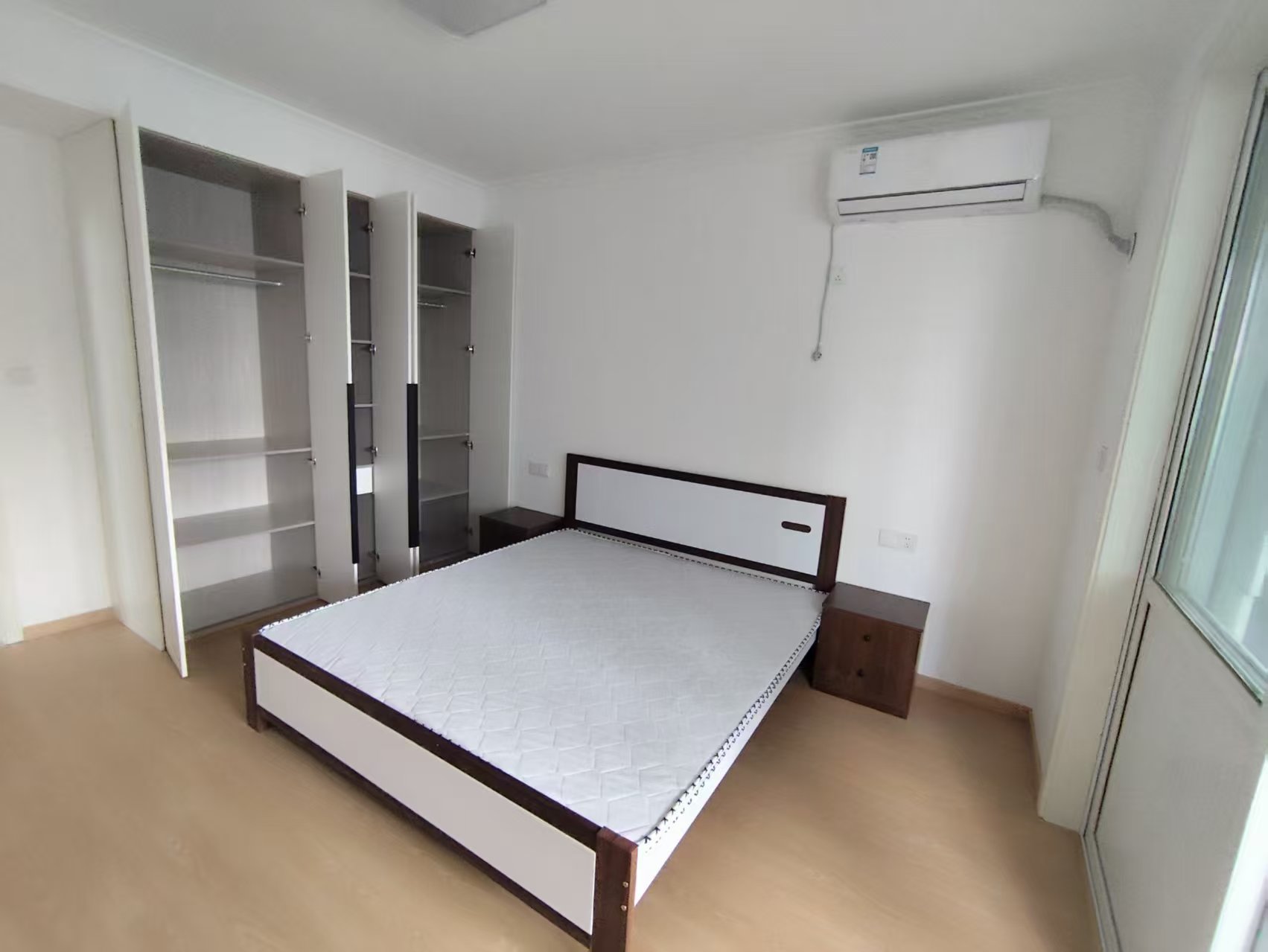 江海佳苑 2室1厅1卫 95m&sup2;