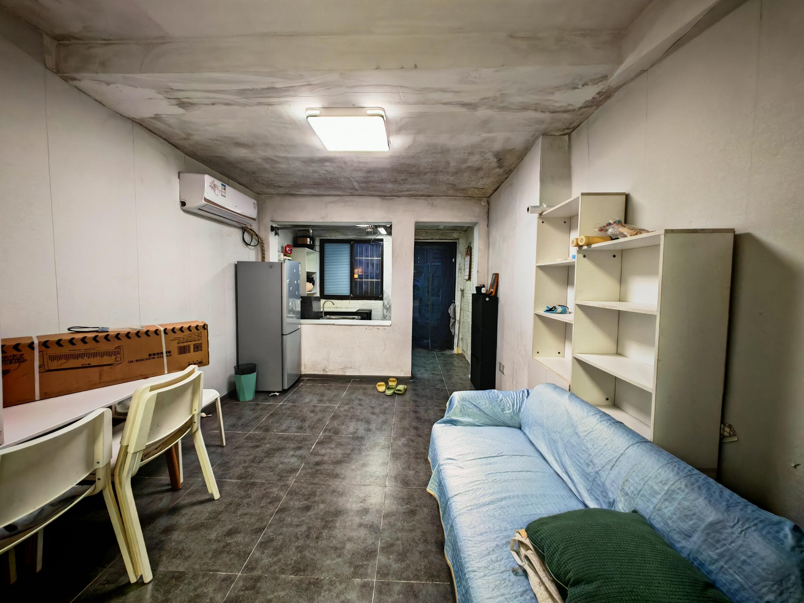 人民中路128号院 1室0厅1卫 28.00m&sup2;