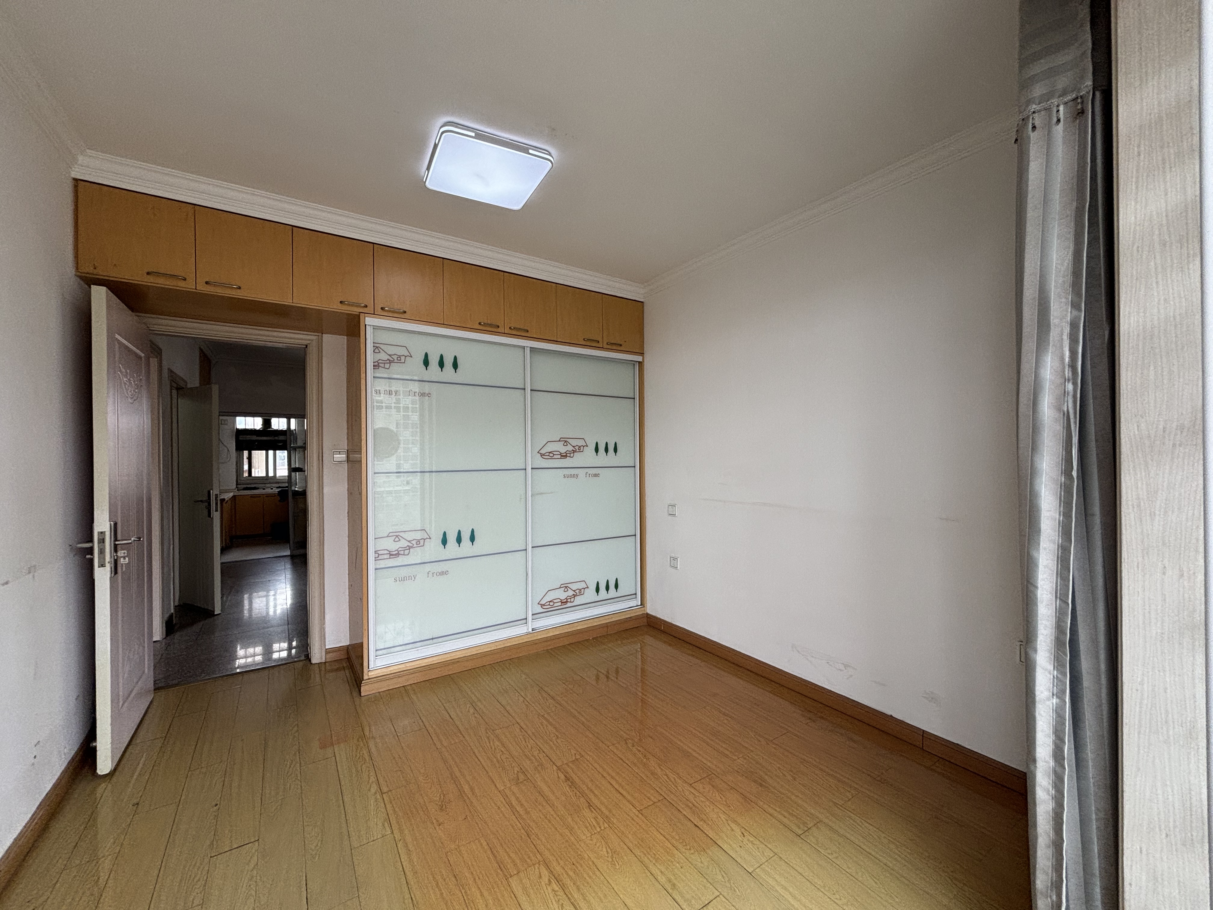 虹桥新村(朝霞路) 2室1厅1卫 61.9m&sup2;