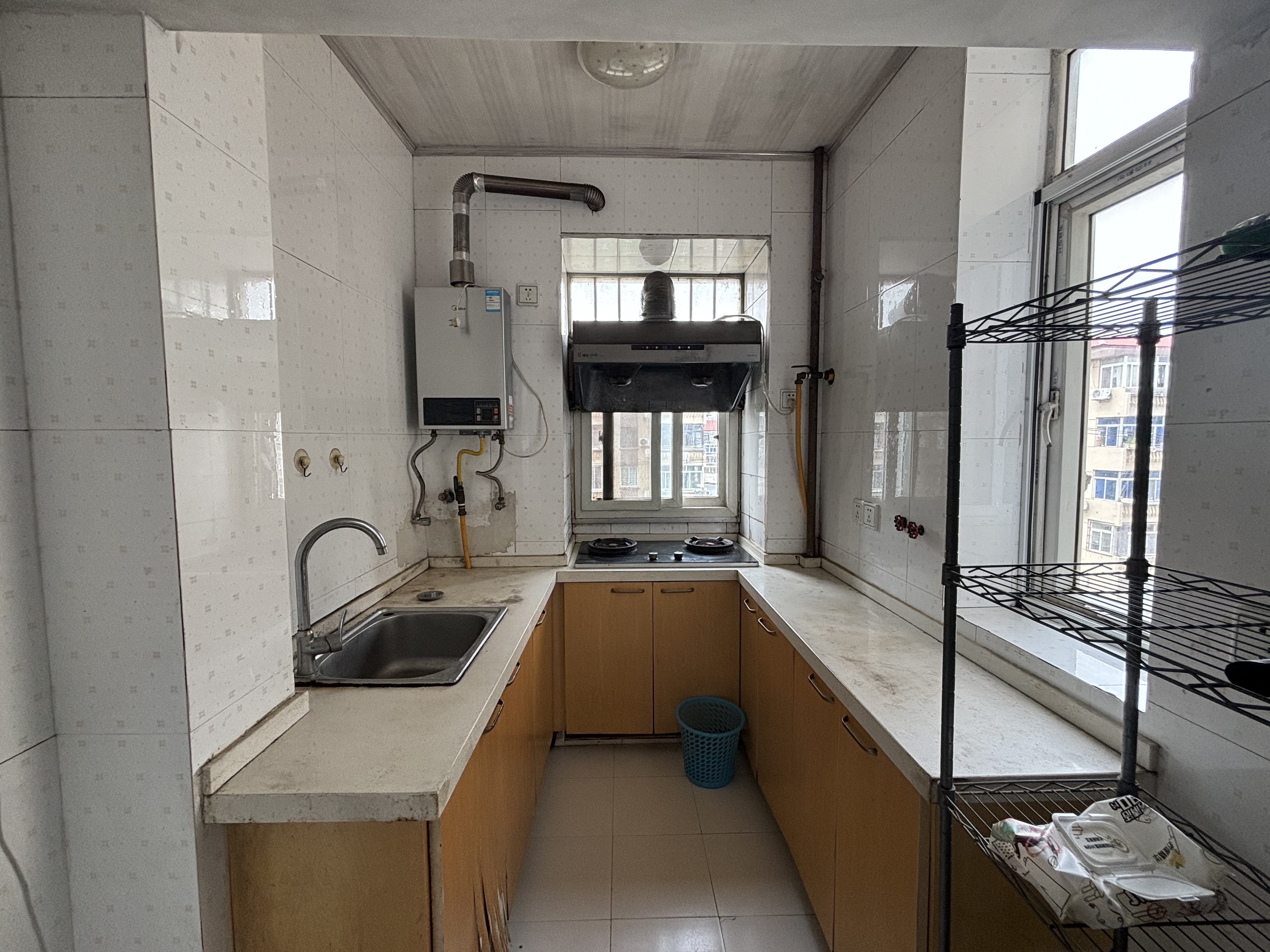 虹桥新村(朝霞路) 2室1厅1卫 61.9m&sup2;