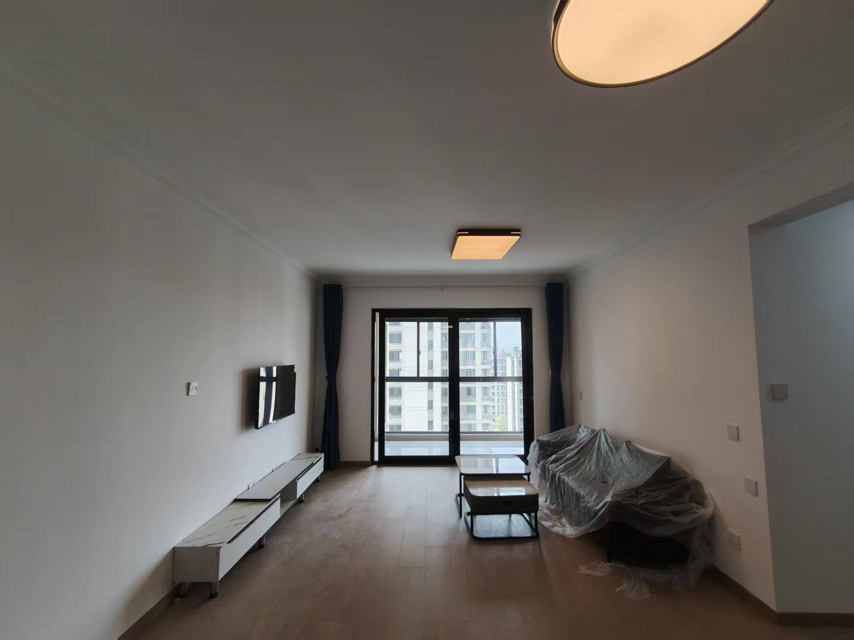 绿地江海图 3室2厅2卫 120.00m&sup2;