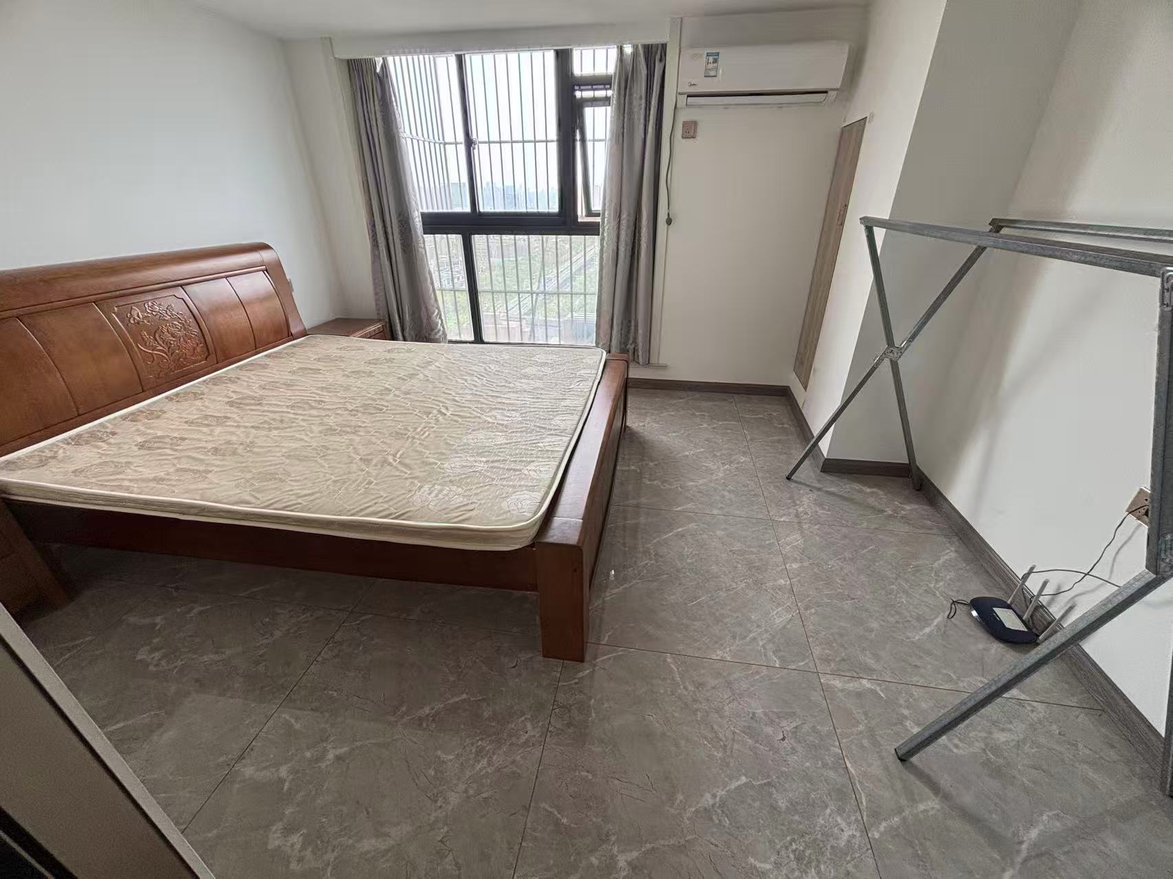 唐人公寓 1室1厅1卫 55m&sup2;