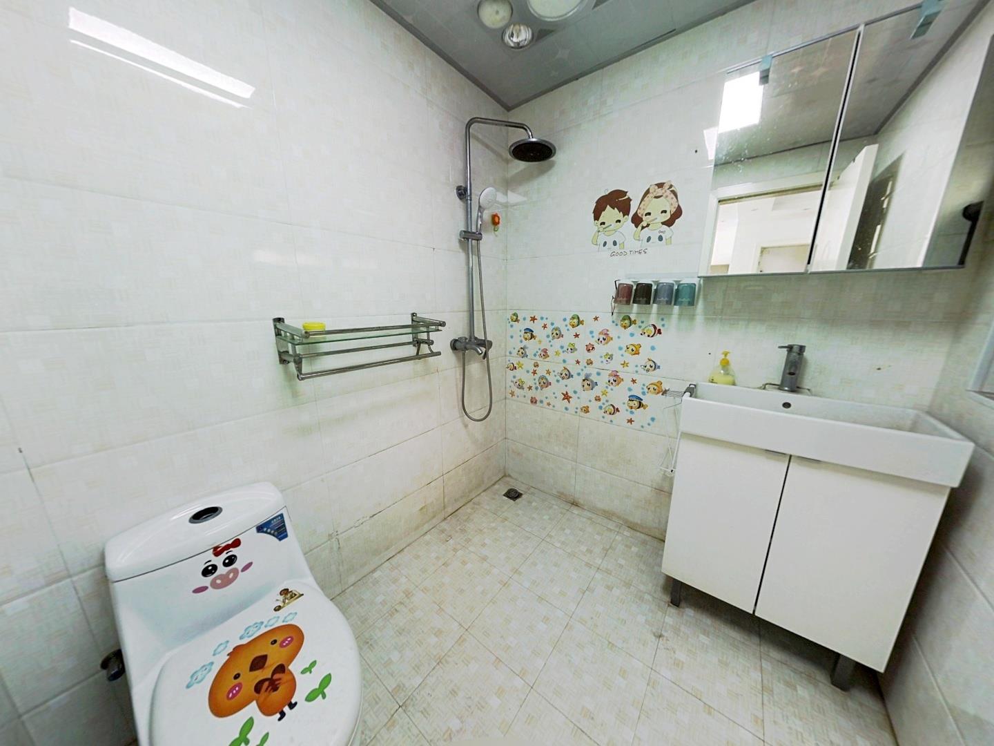 保利香槟国际 2室2厅1卫 88m&sup2;