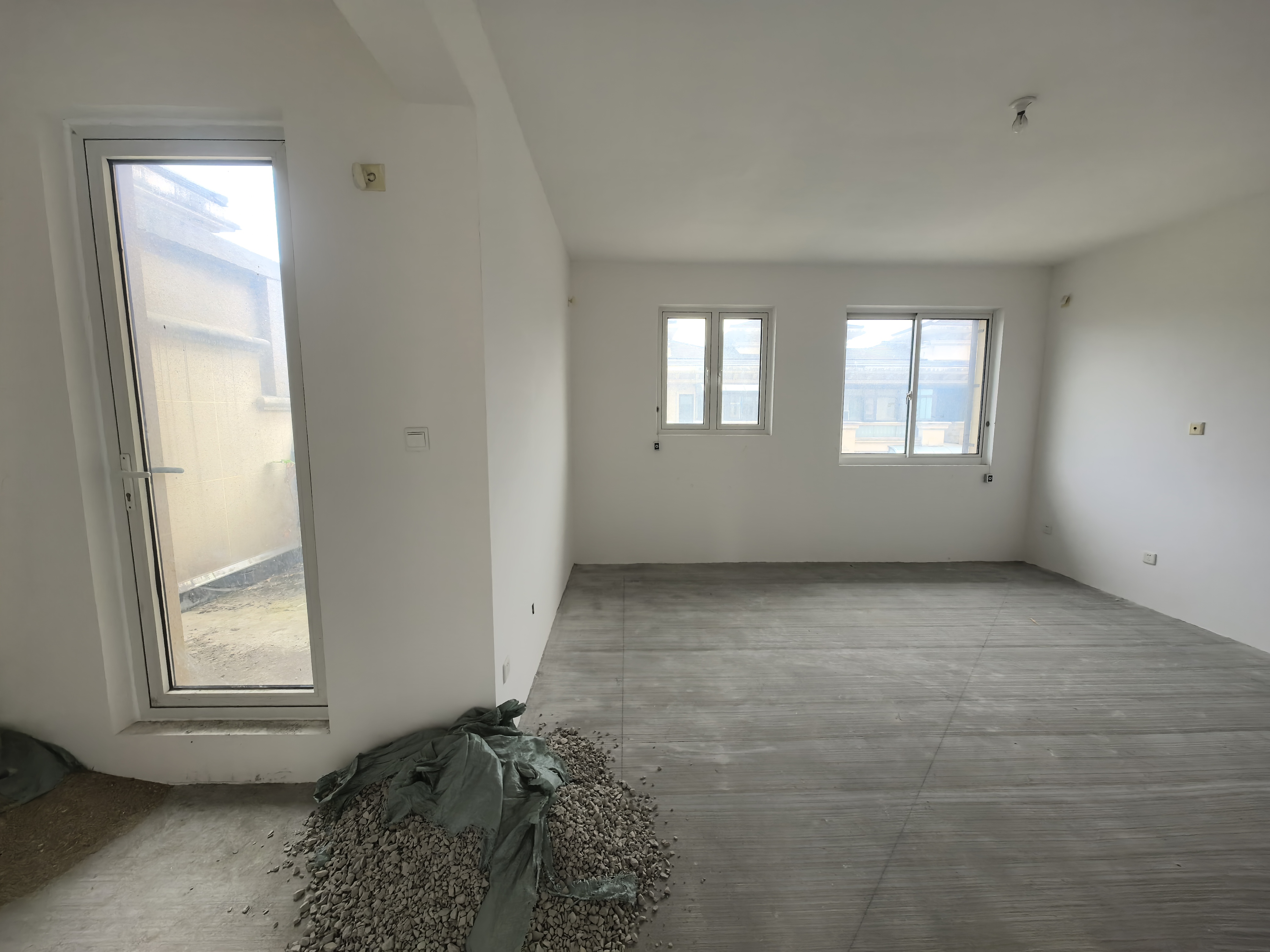 湖滨华庭 5室2厅3卫 285m&sup2;