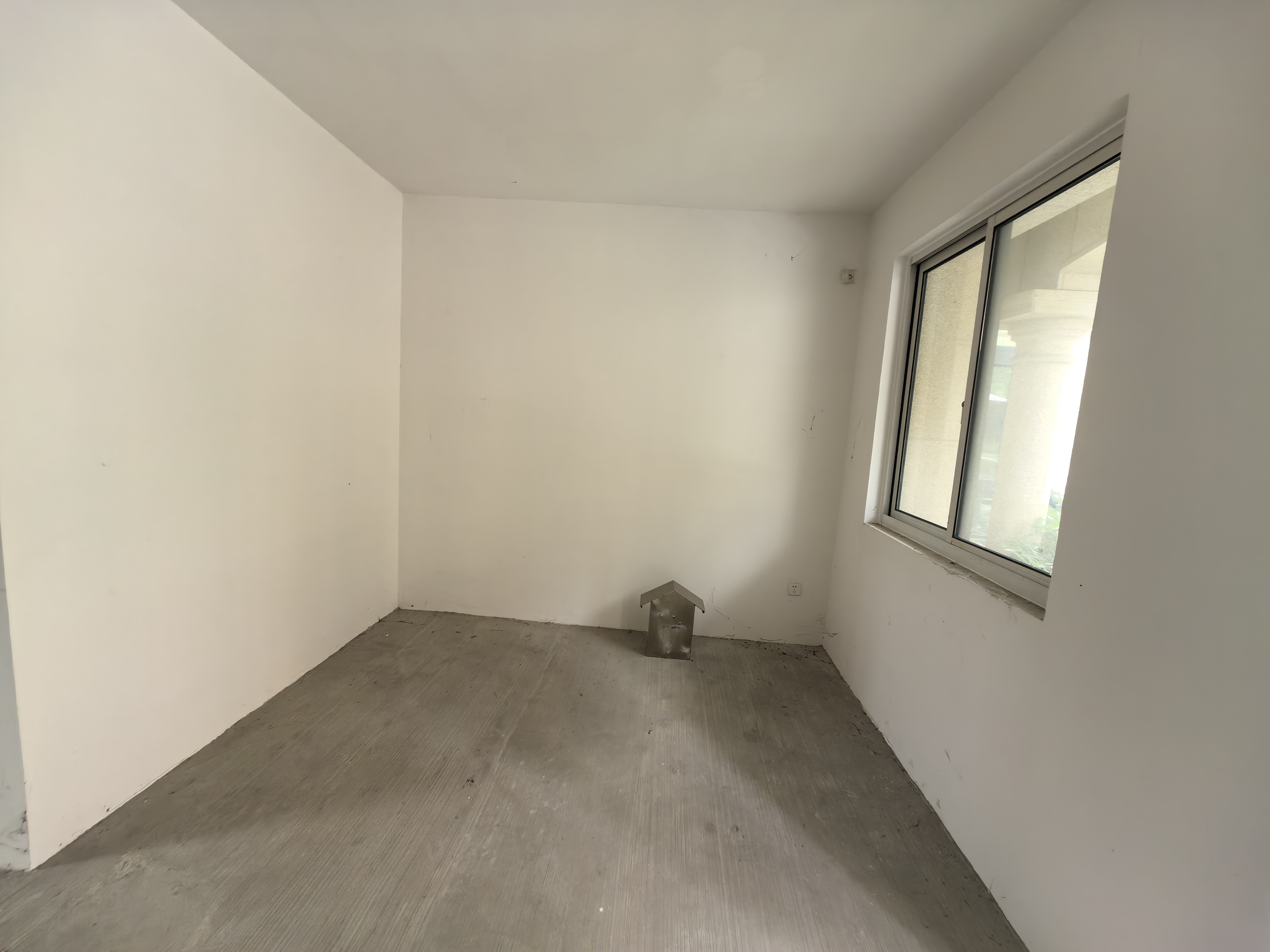 湖滨华庭 5室2厅3卫 285m&sup2;