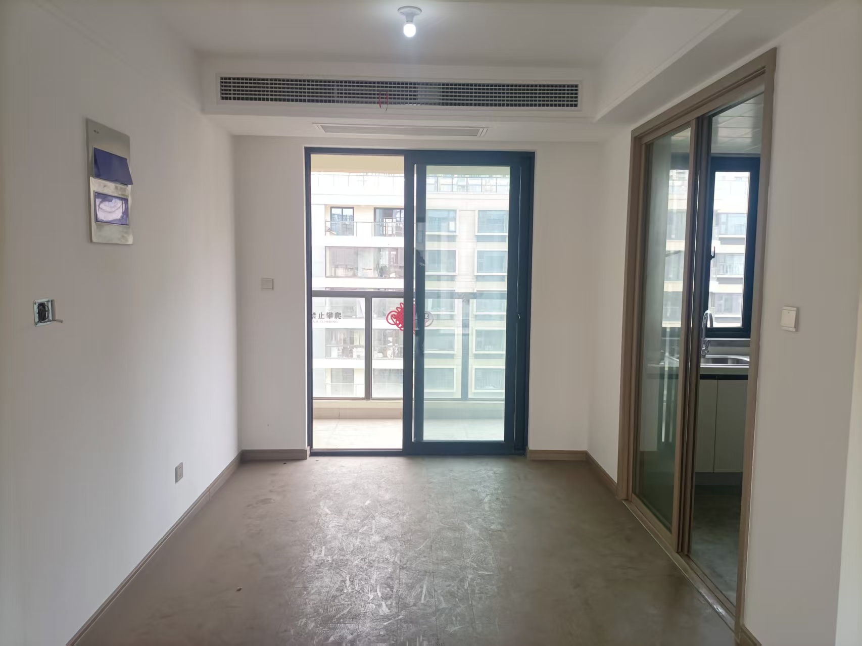 时光漫城 4室2厅2卫 125m&sup2;