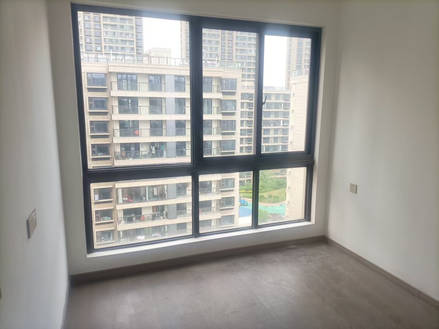 时光漫城 4室2厅2卫 125m&sup2;