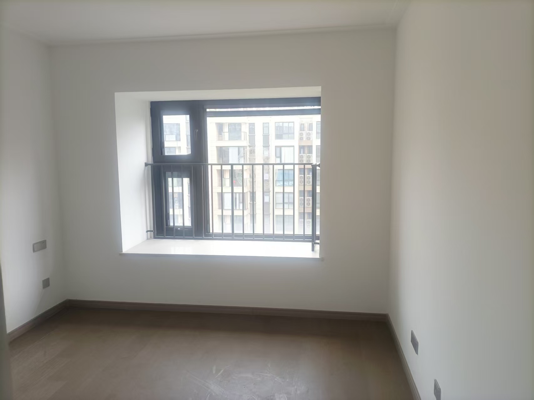 时光漫城 4室2厅2卫 125m&sup2;