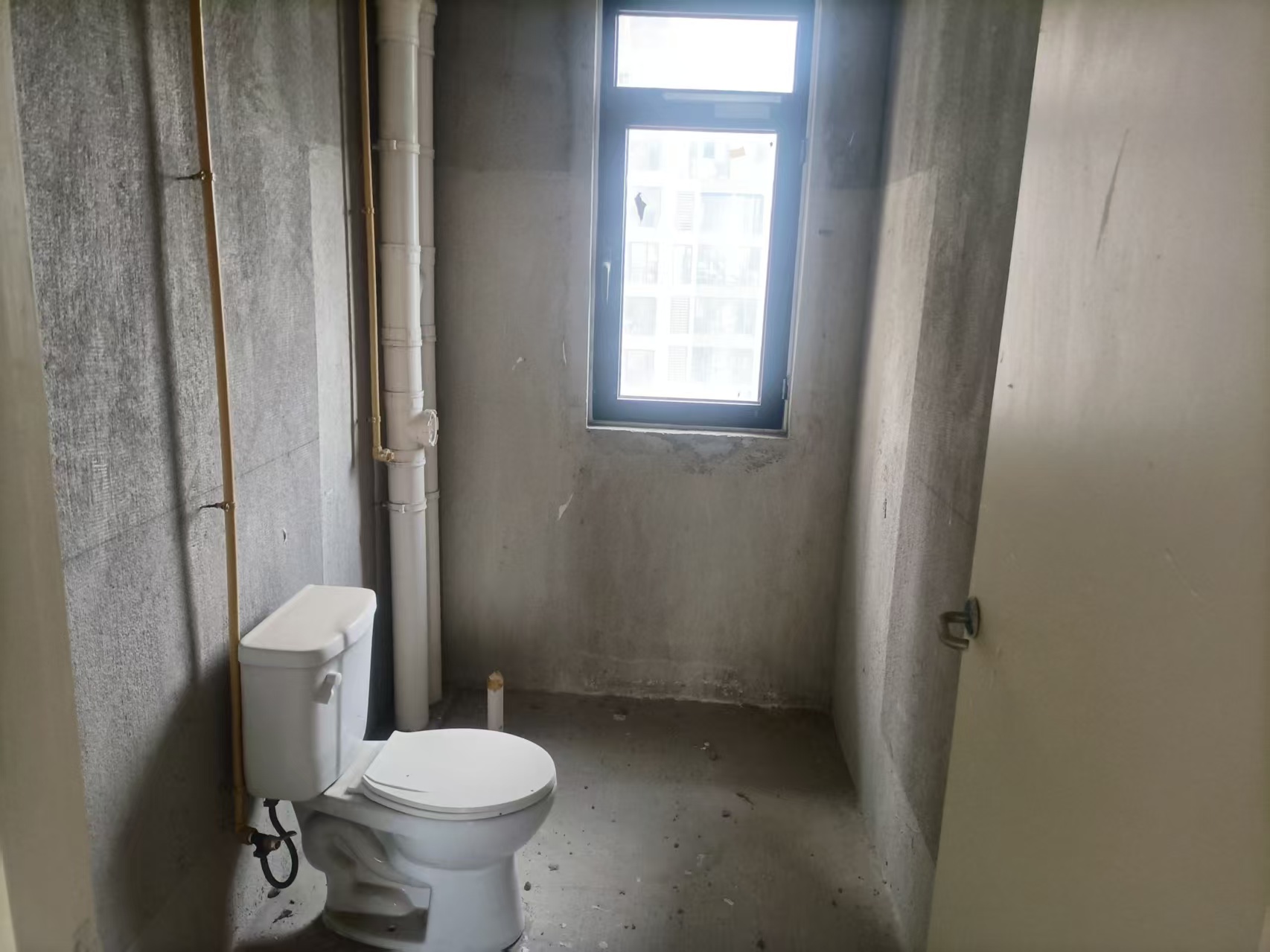 绿地新里城 3室2厅2卫 105m&sup2;