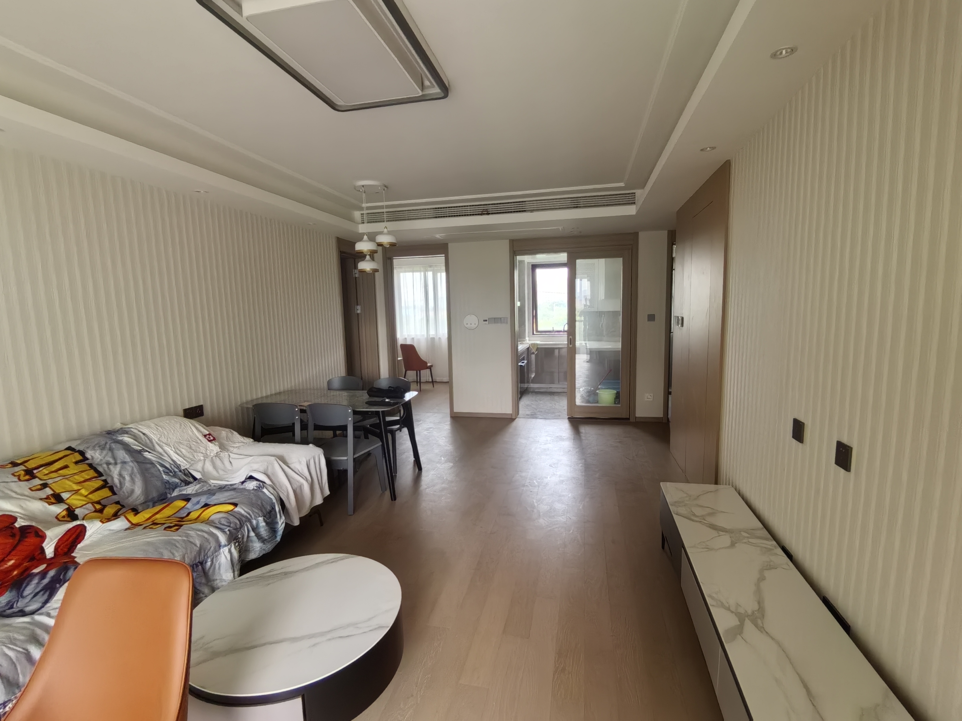 龙湖天宸源著 3室2厅2卫 117.00m&sup2;