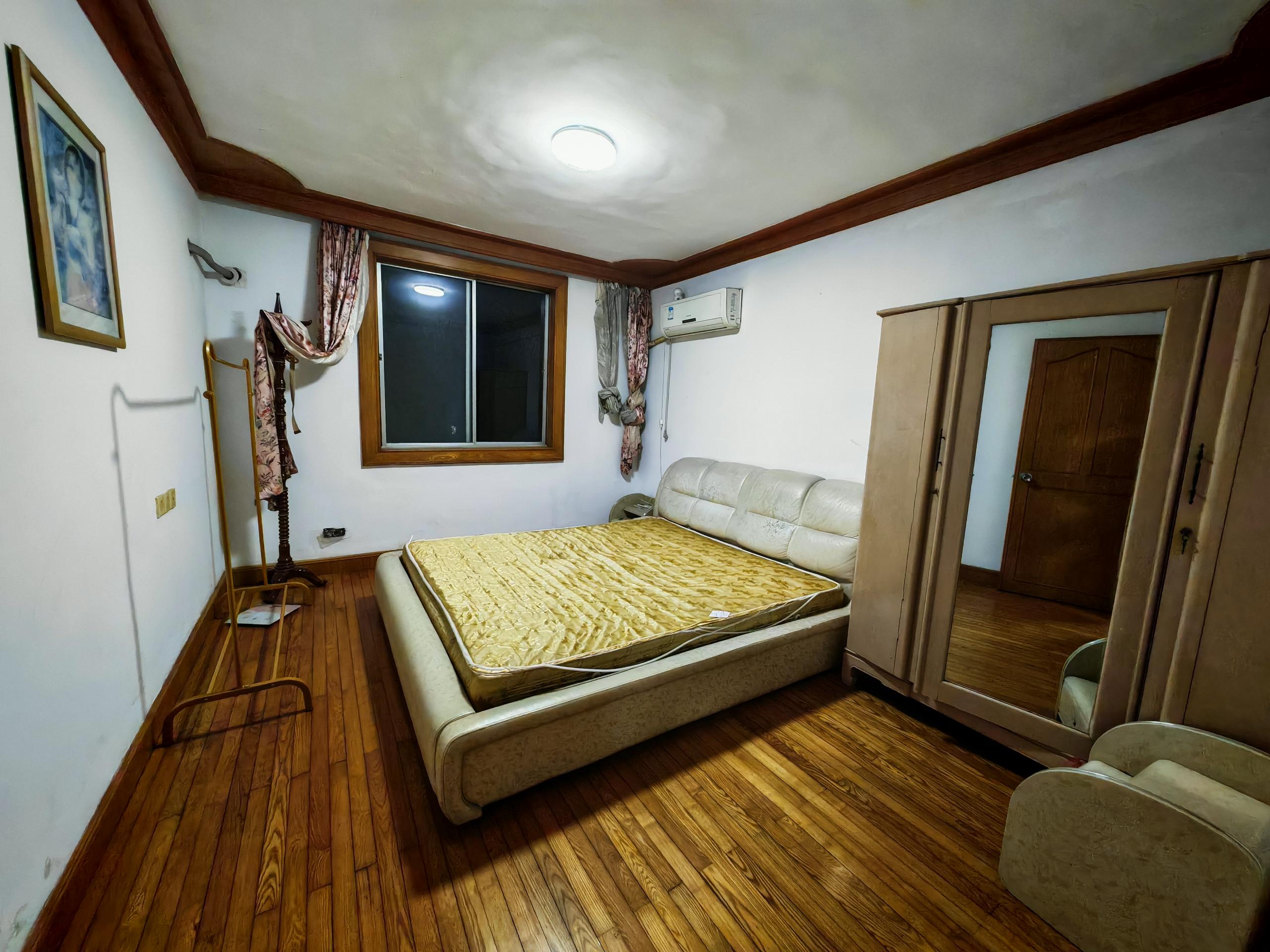 银花苑 3室1厅1卫 75.00m&sup2;