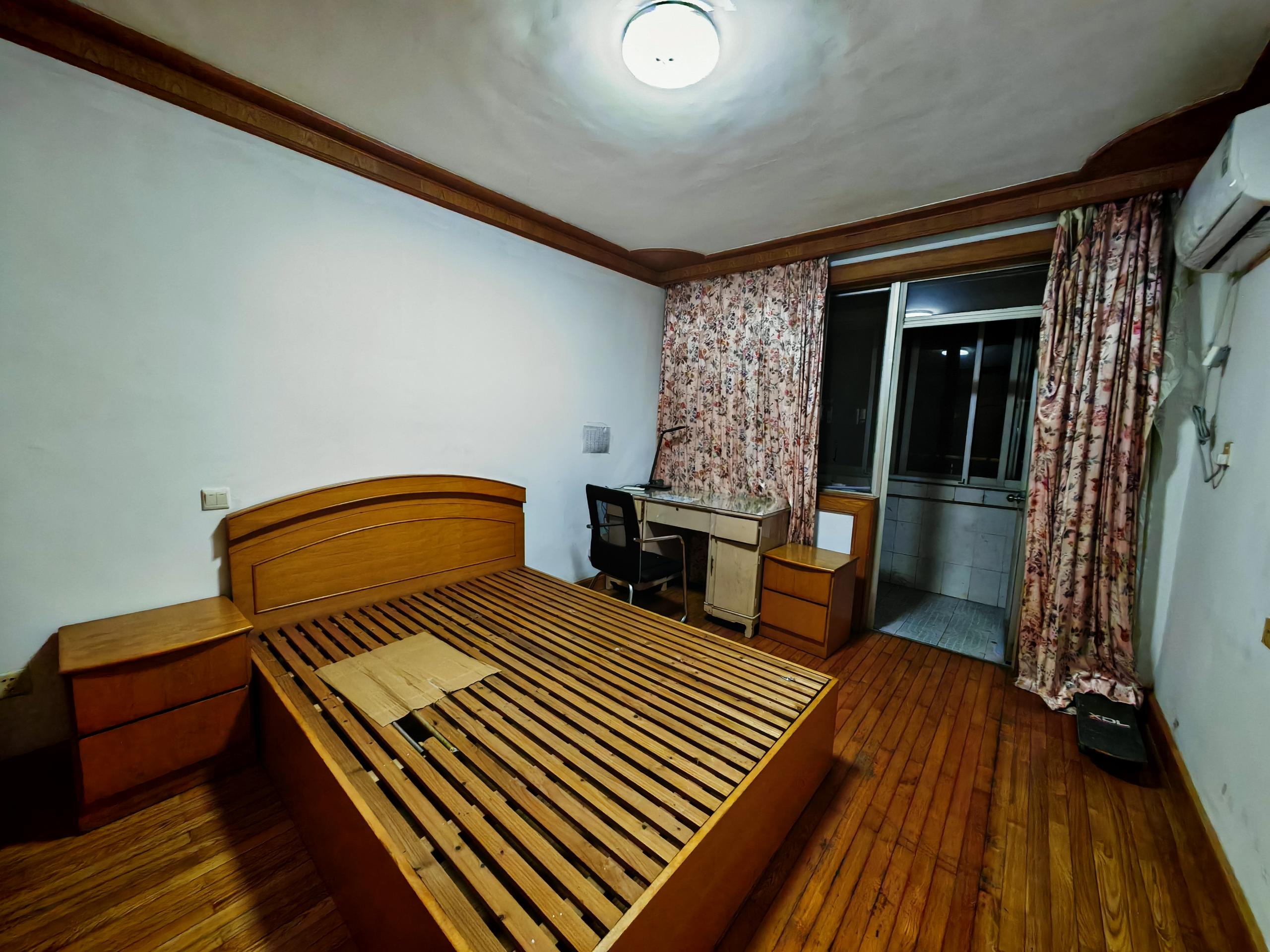 银花苑 3室1厅1卫 75.00m&sup2;