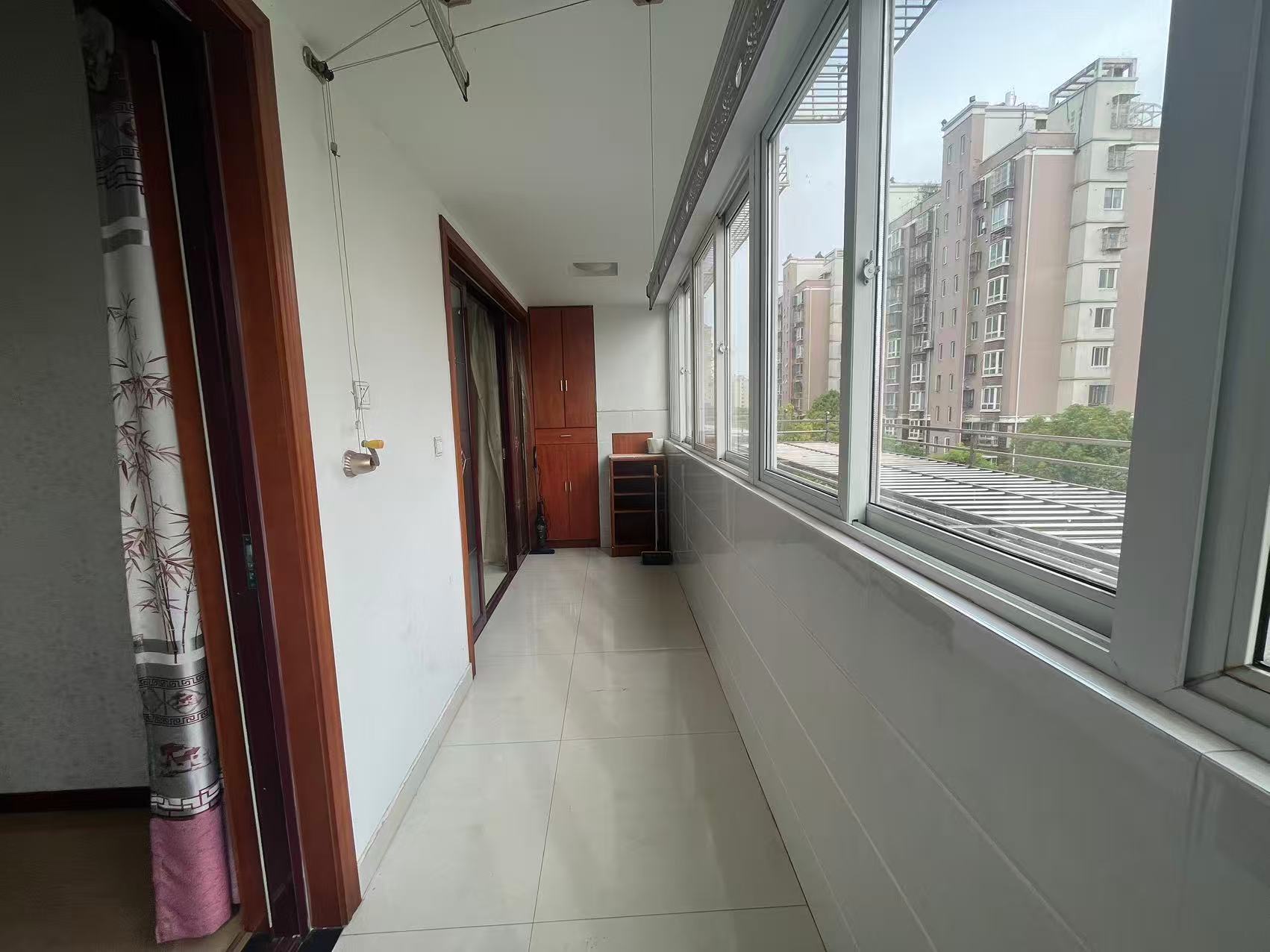 天虹苑 3室2厅1卫 132.00m&sup2;