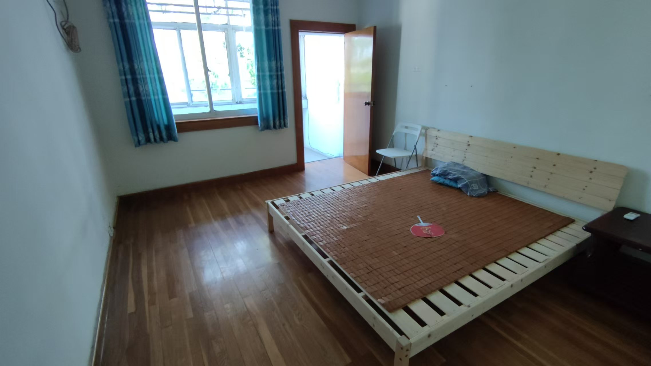 虹桥新村(朝霞路) 3室1厅1卫 100.00m&sup2;