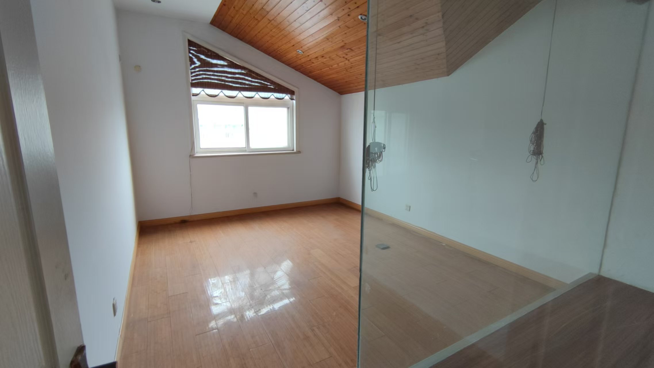 华侨花苑 6室3厅2卫 145m&sup2;