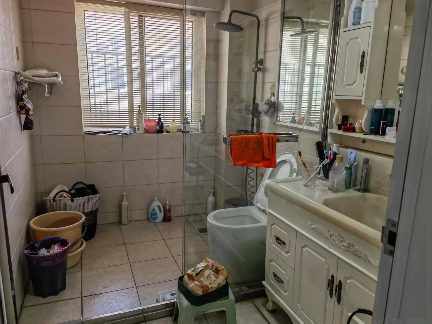 光明南村 6室3厅2卫 183.39m&sup2;