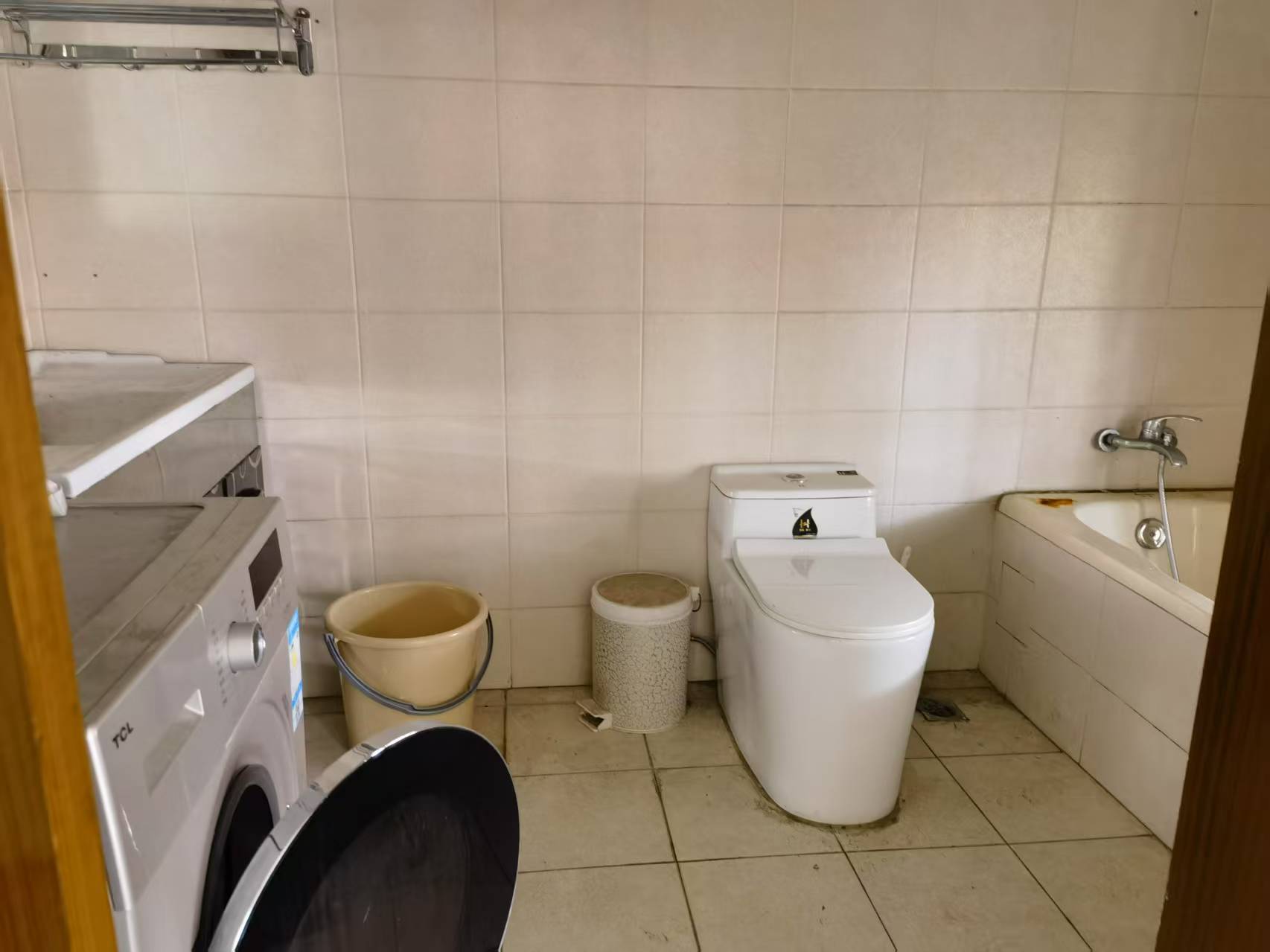 光明南村 6室3厅2卫 183.39m&sup2;