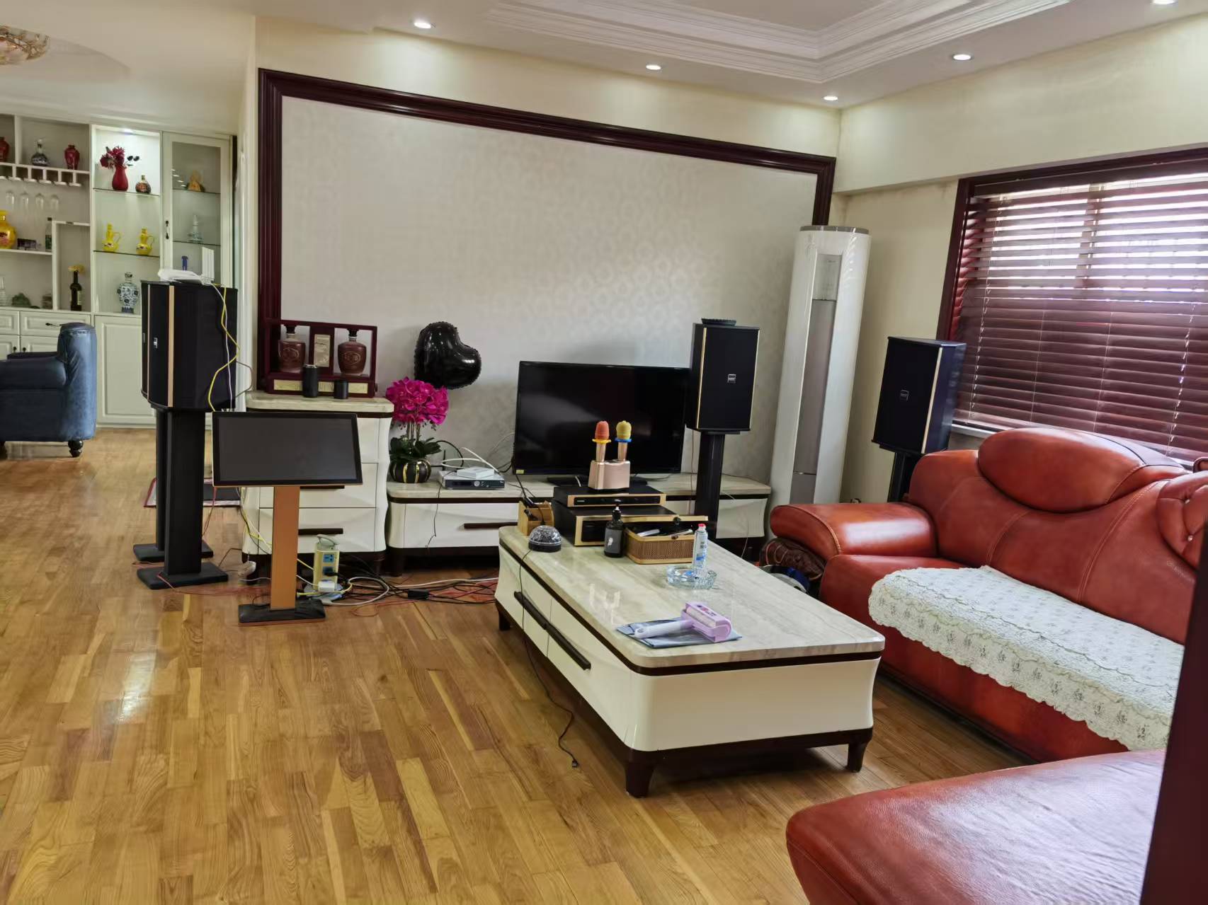 光明南村 6室3厅2卫 183.39m&sup2;