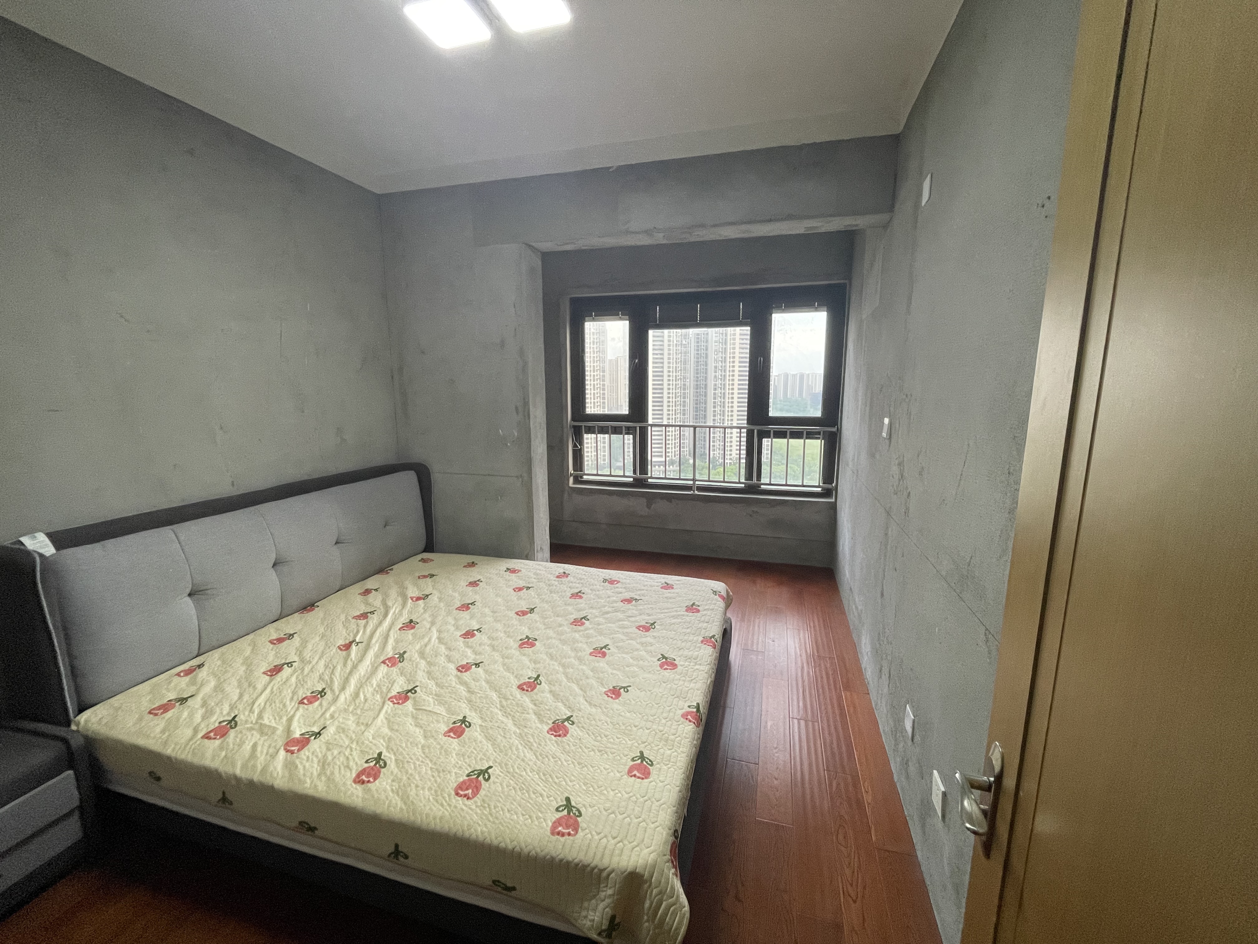 中兴兰溪荟 3室2厅2卫 102m&sup2;