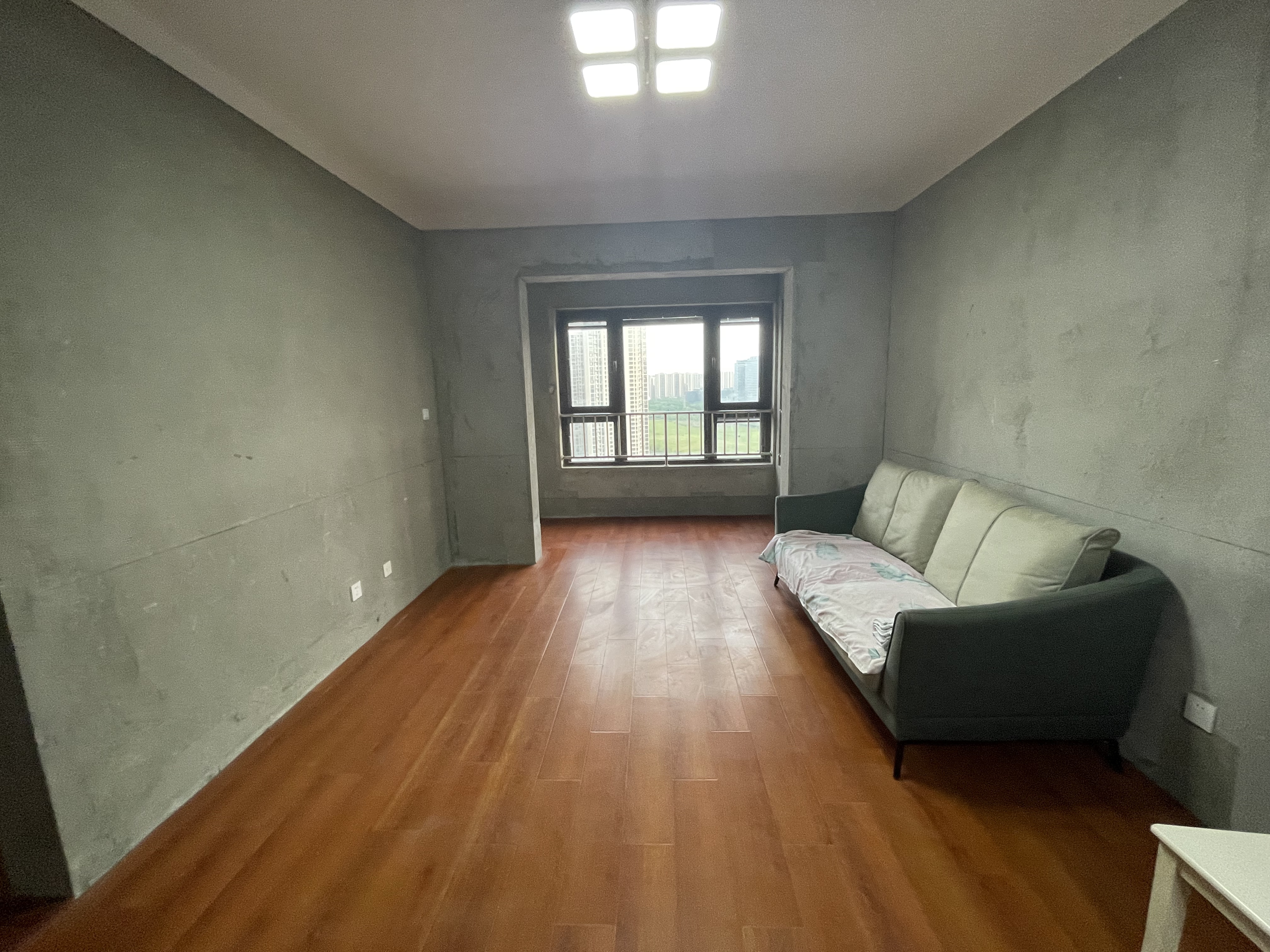 中兴兰溪荟 3室2厅2卫 102m&sup2;