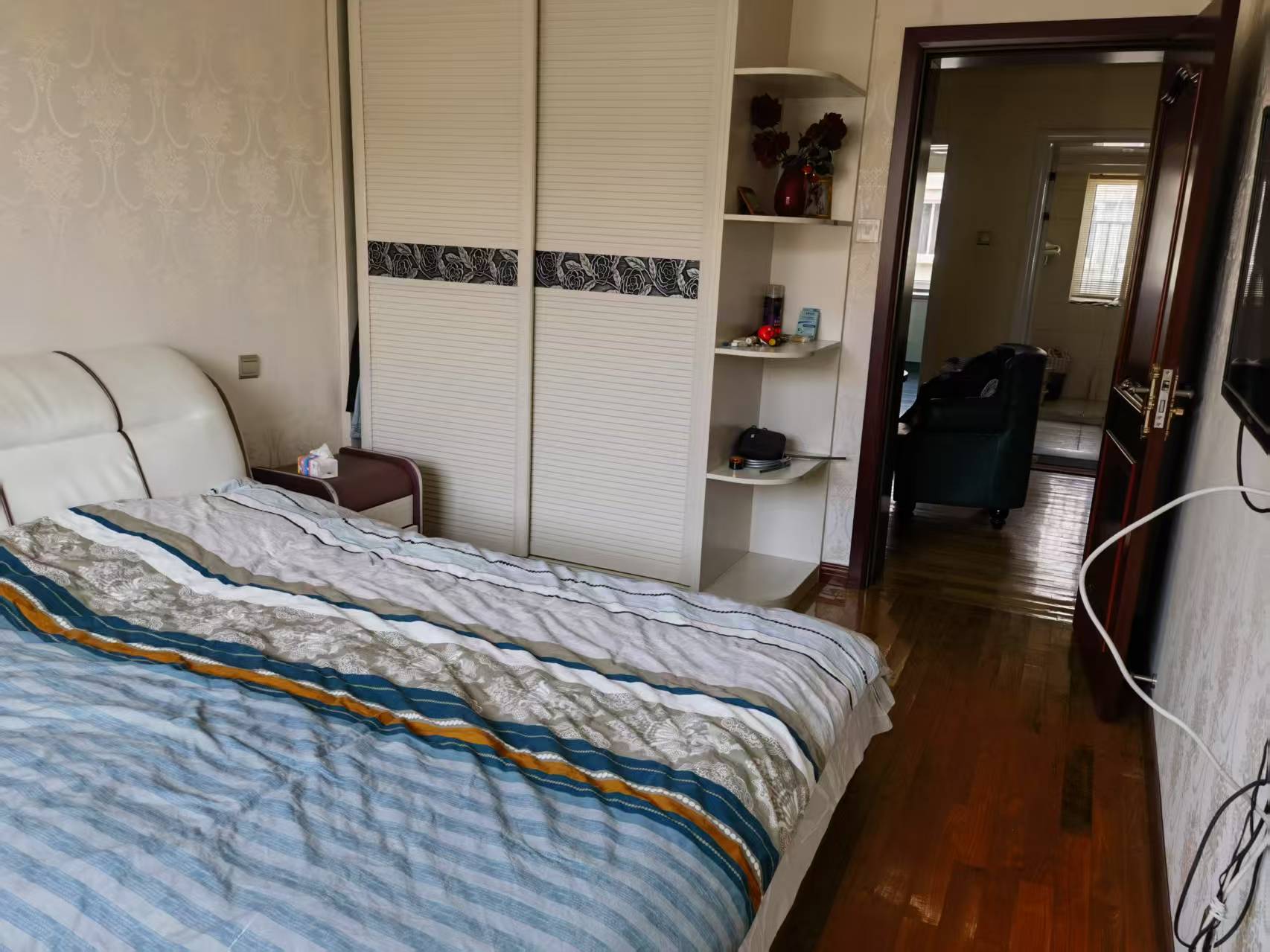 光明南村 6室3厅2卫 183.39m&sup2;