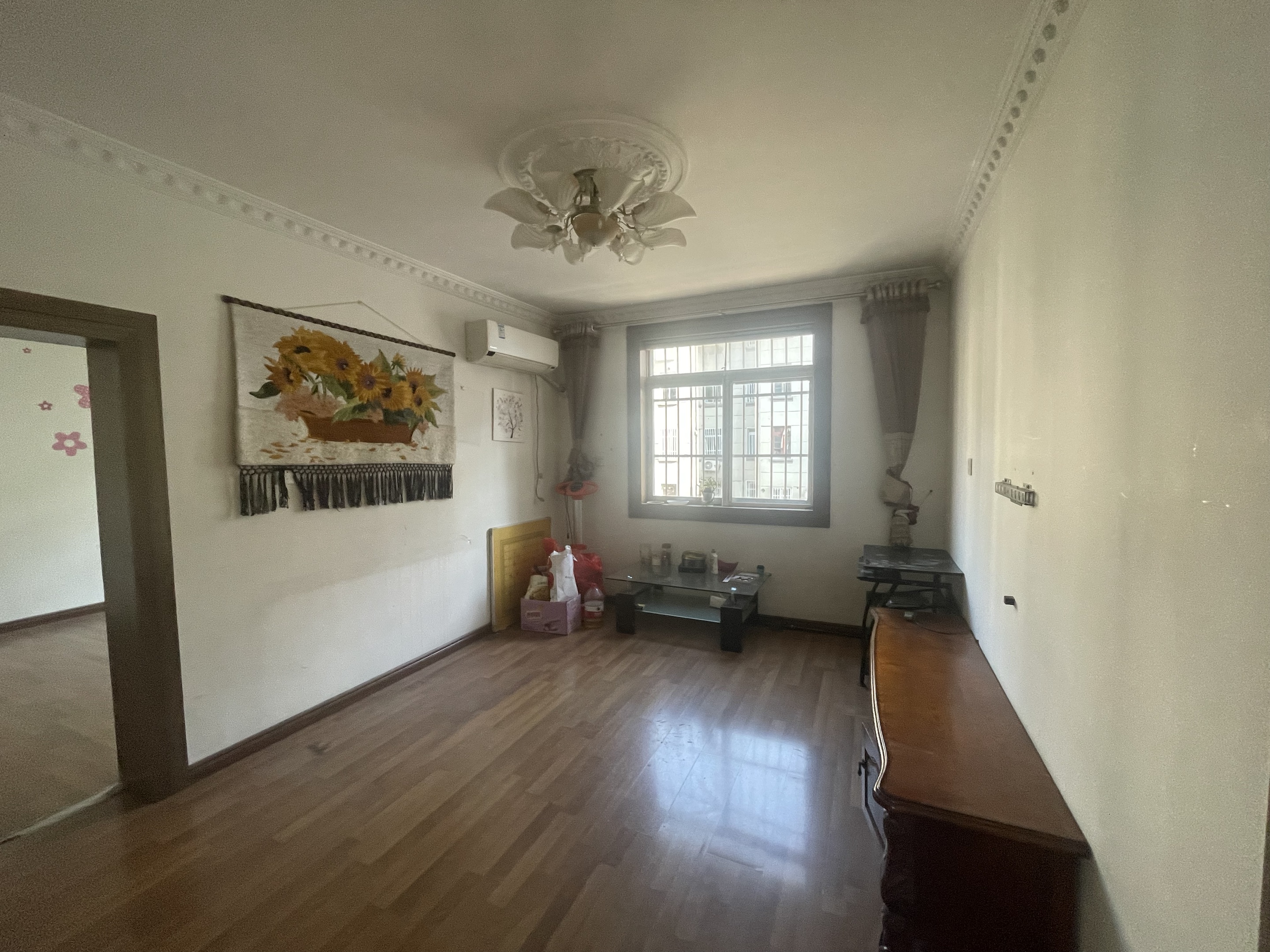 银花苑 3室1厅1卫 84.65m&sup2;