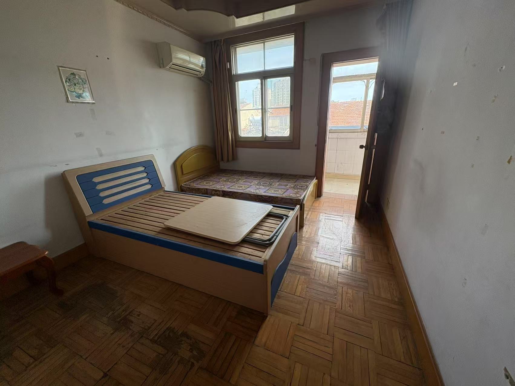 新建路新村(新建花苑) 3室2厅1卫 106m&sup2;