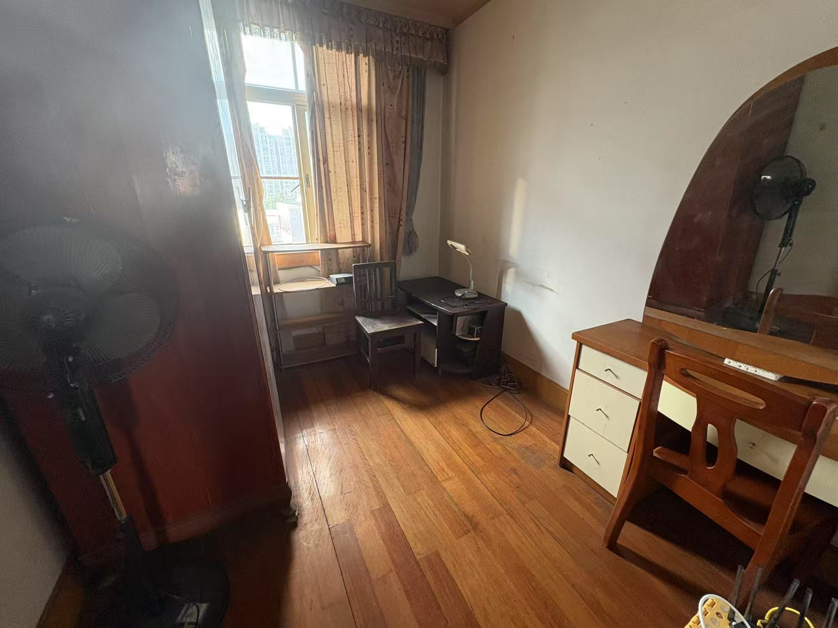 新建路新村(新建花苑) 3室2厅1卫 106m&sup2;