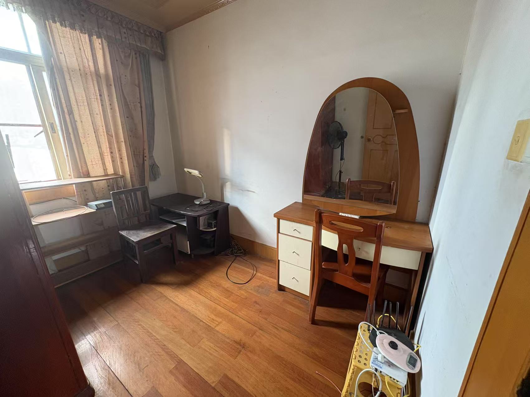 新建路新村(新建花苑) 3室2厅1卫 106m&sup2;