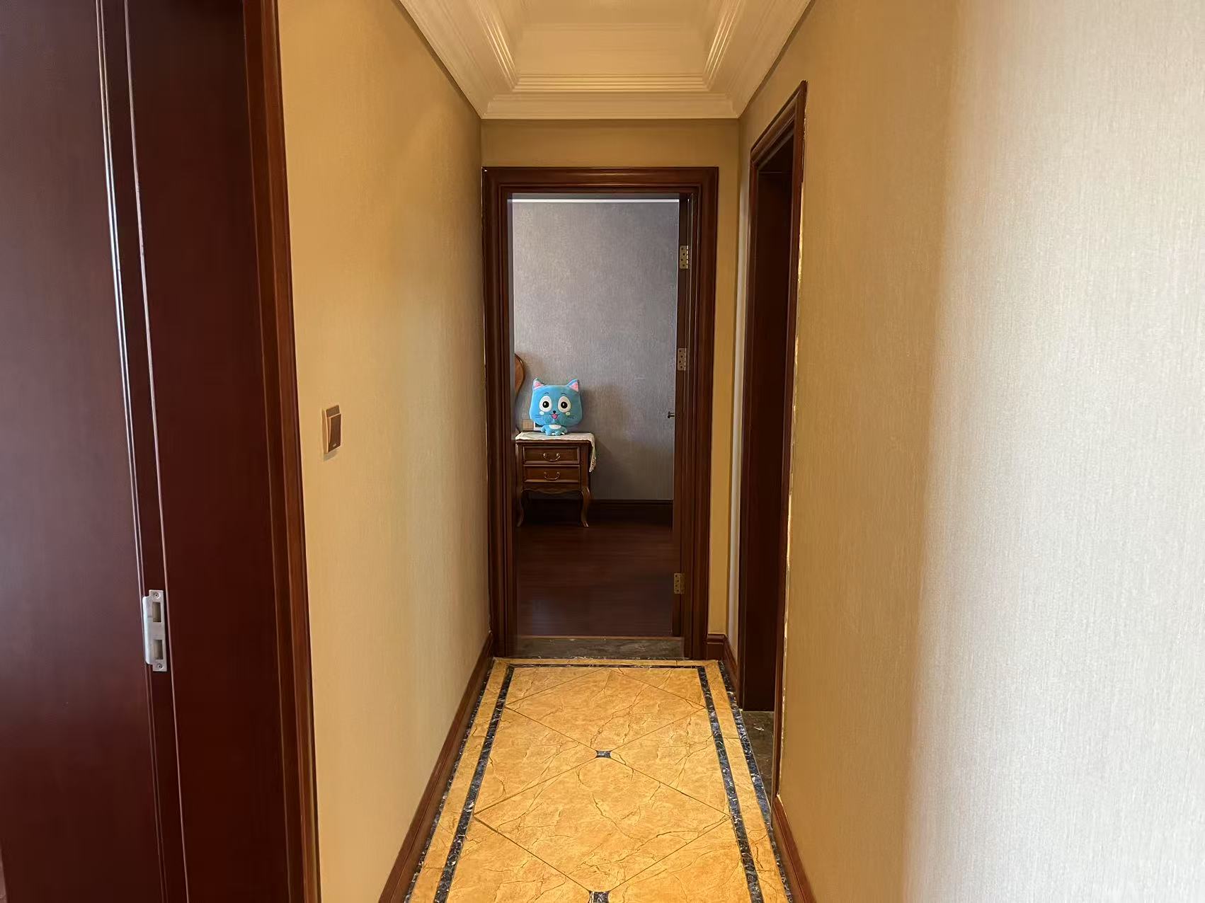 景华城 2室2厅1卫 100m&sup2;