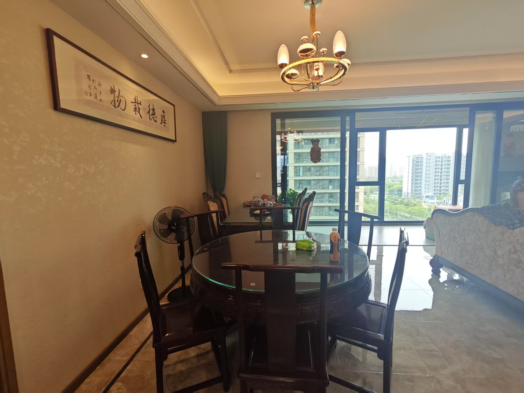 兰园 4室2厅3卫 178.00m²