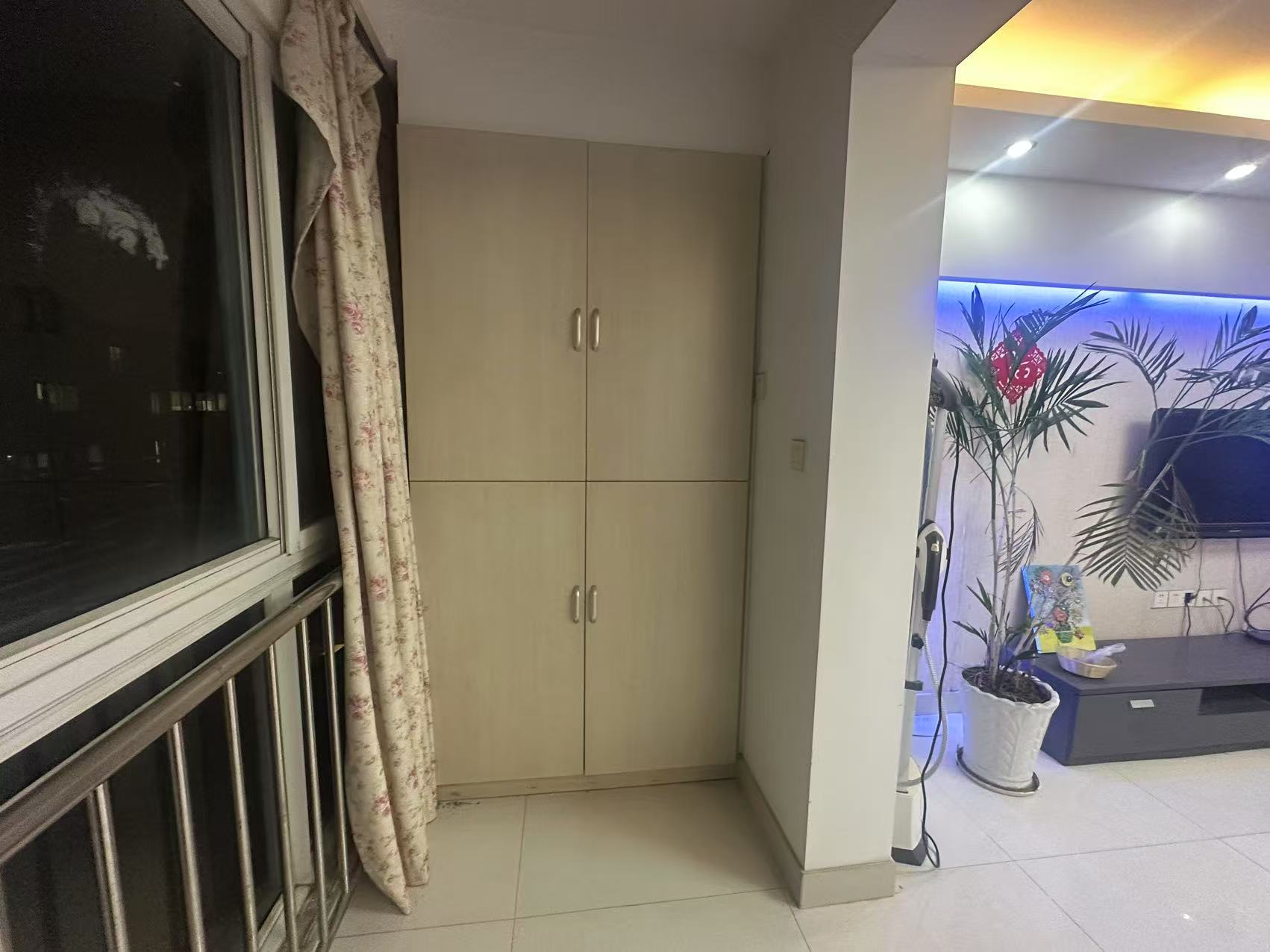 东晖花园 3室1厅1卫 135m&sup2;