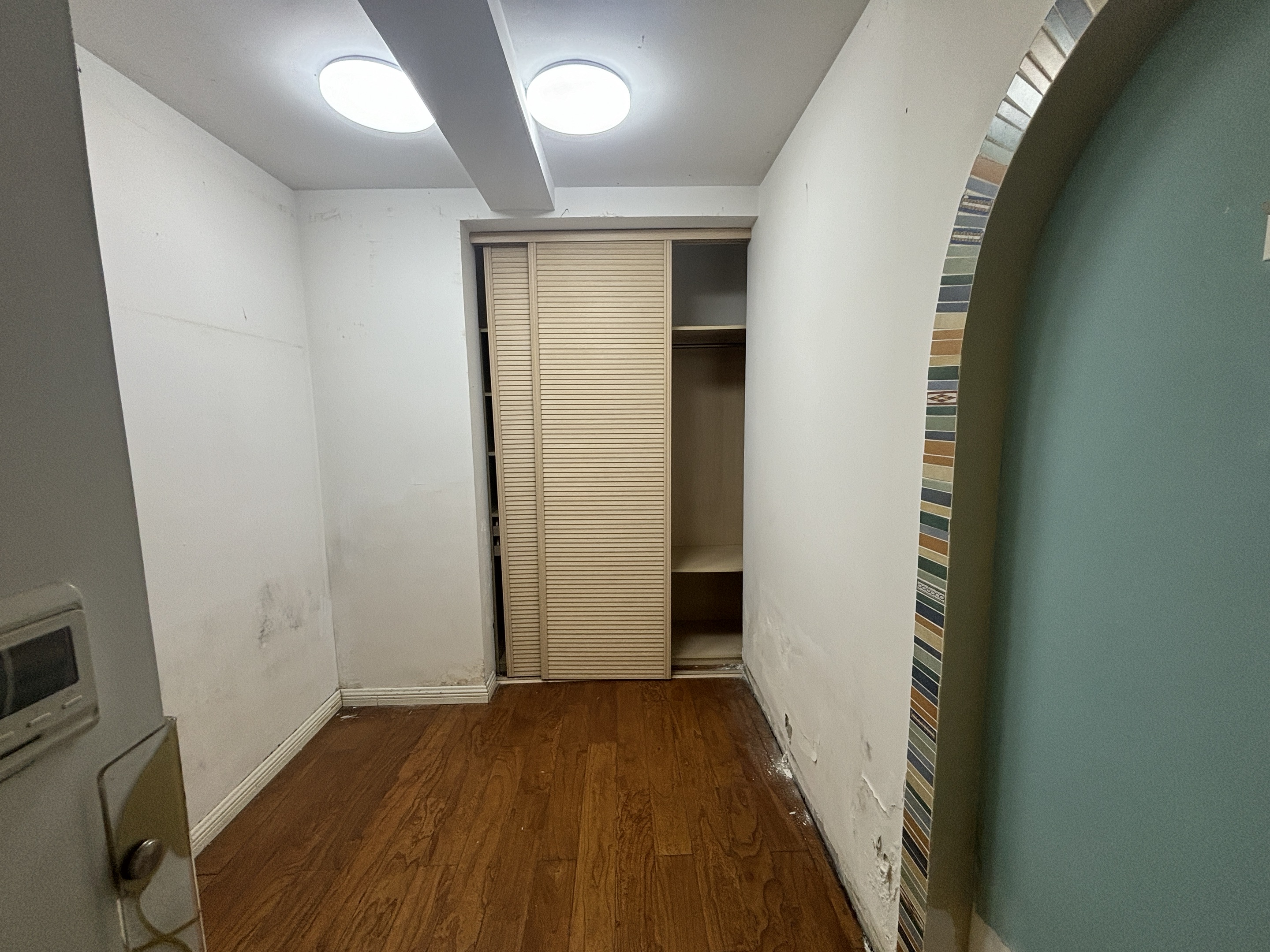 城市嘉苑 5室2厅2卫 141.00m&sup2;