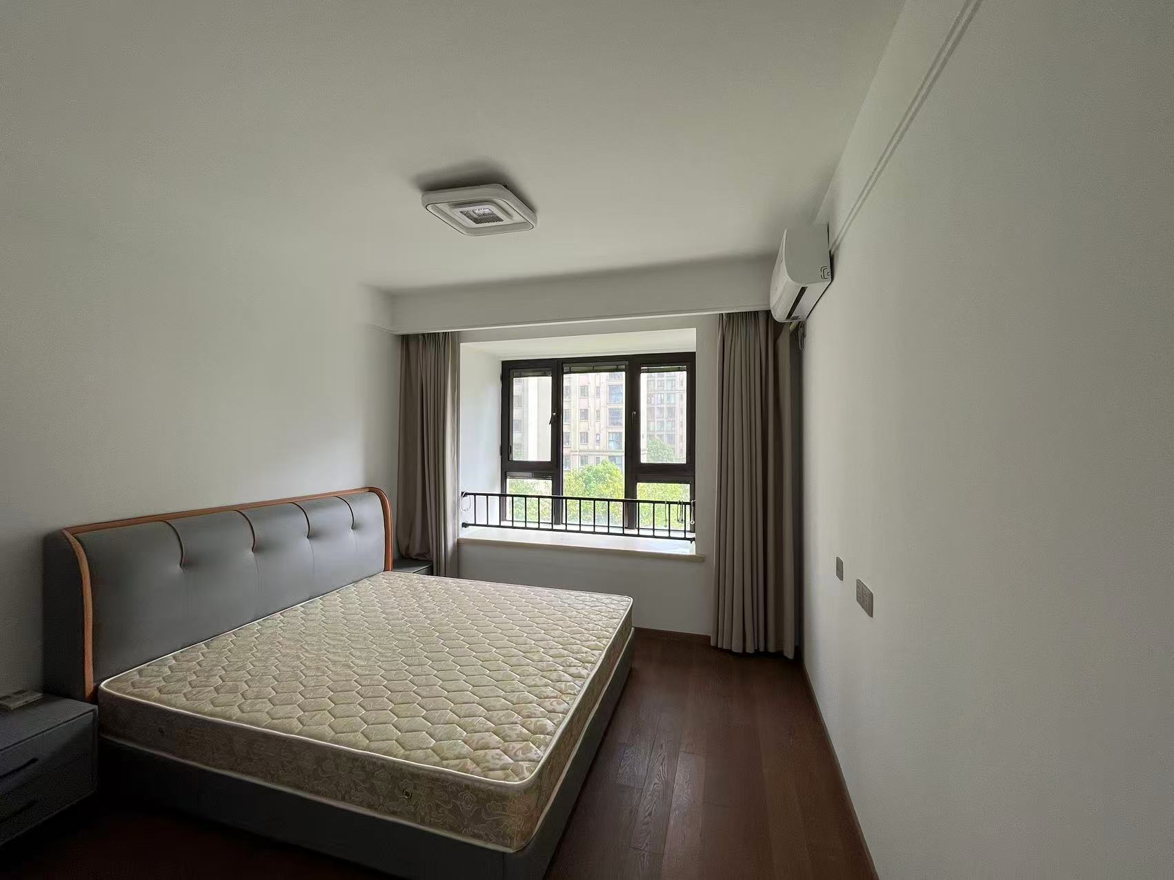 中南君悦府 4室2厅2卫 130.00m&sup2;