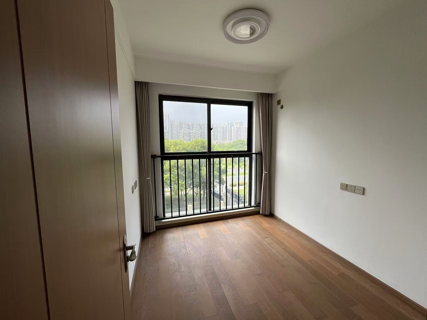 中南君悦府 4室2厅2卫 130.00m&sup2;