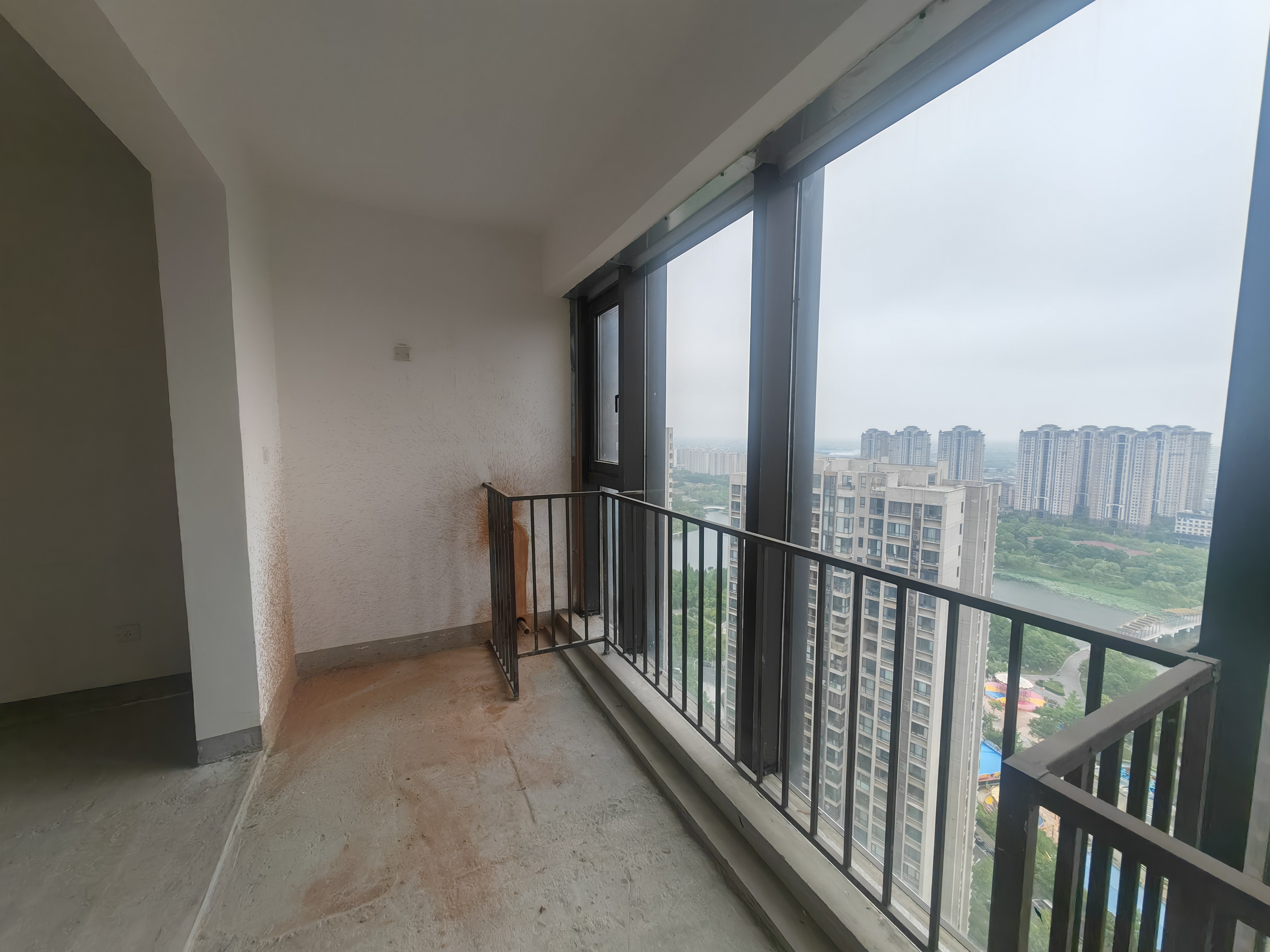 南山湖一号 3室2厅2卫 131.65m&sup2;