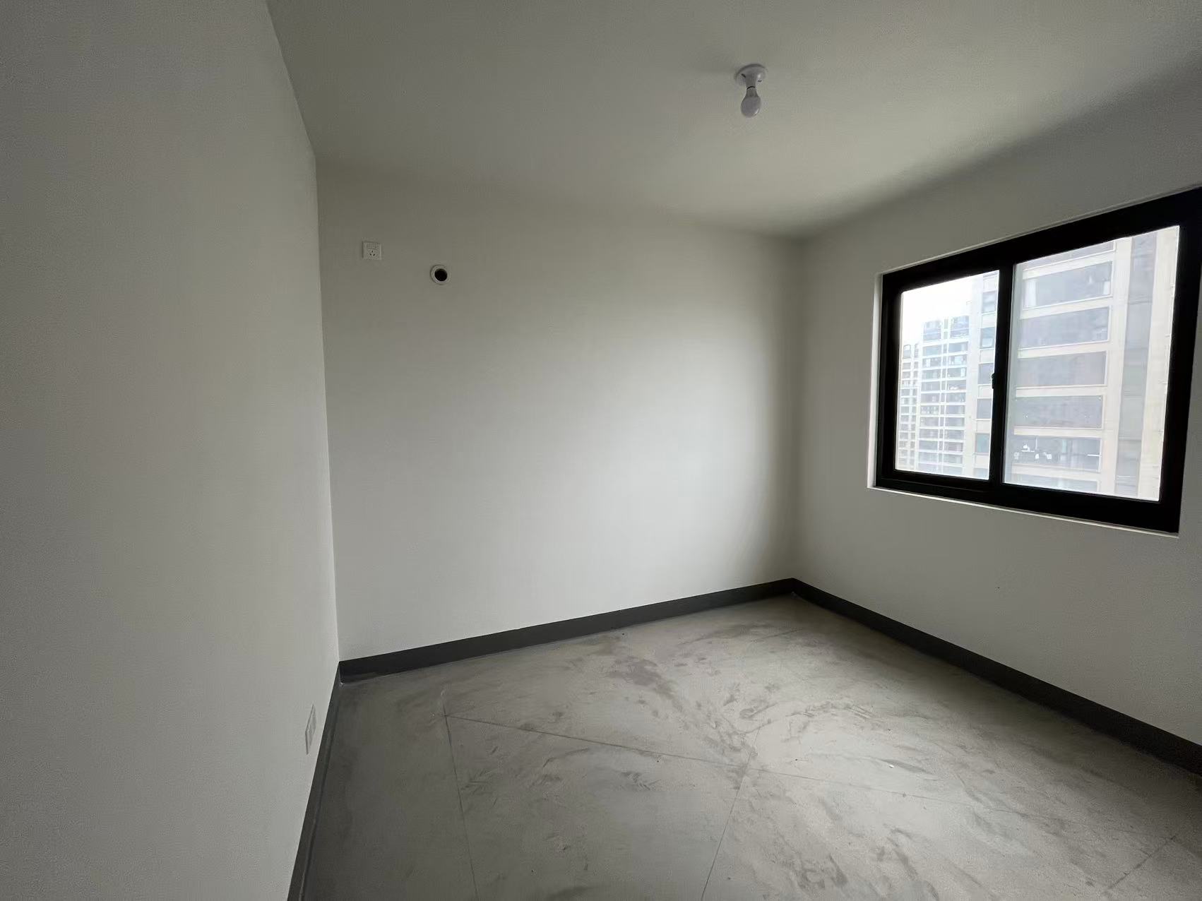 招商新城雍景湾 4室2厅2卫 127m&sup2;