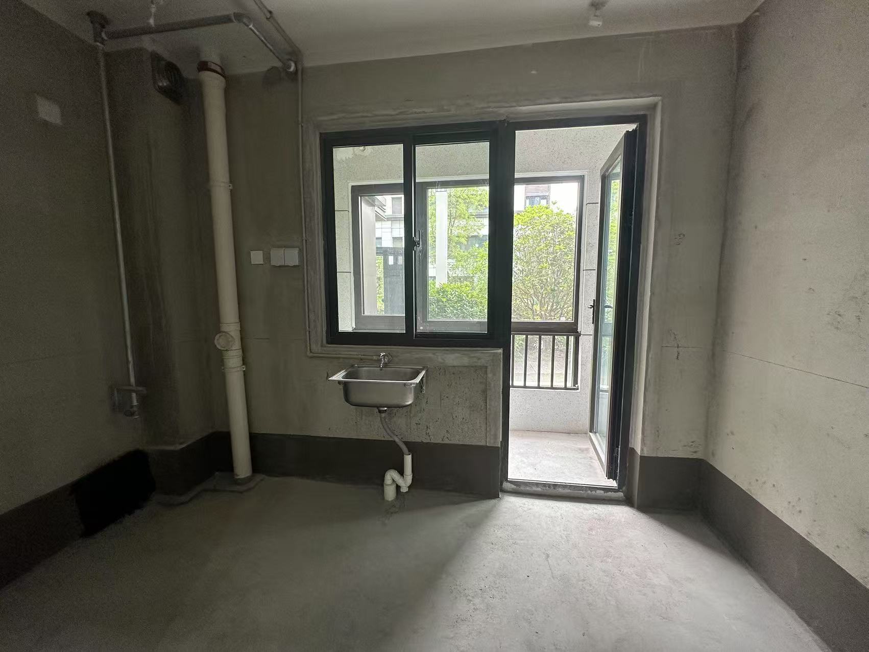 濠江南苑 4室2厅2卫 140.00m&sup2;