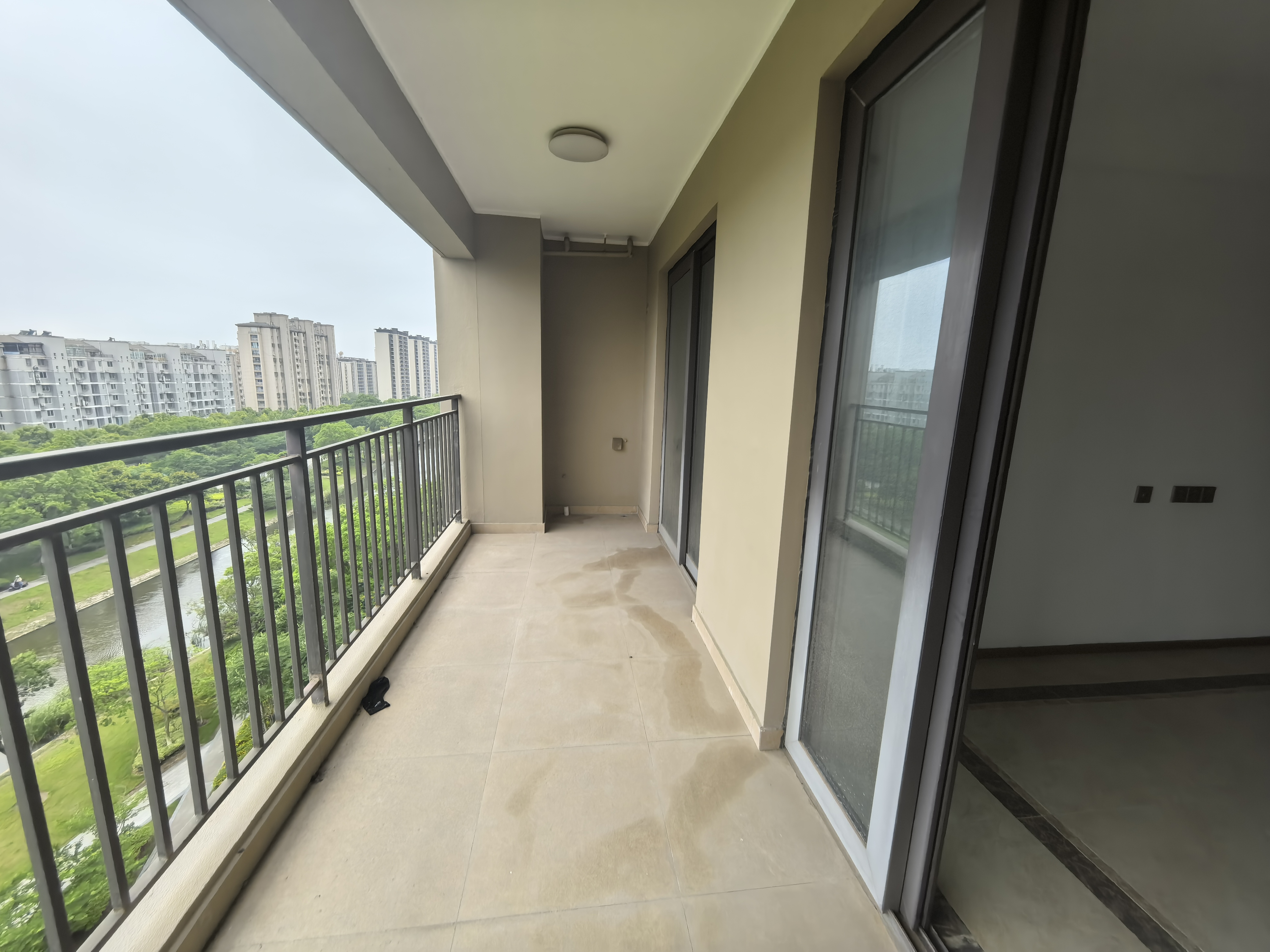 上悦城 3室2厅2卫 115.92m&sup2;