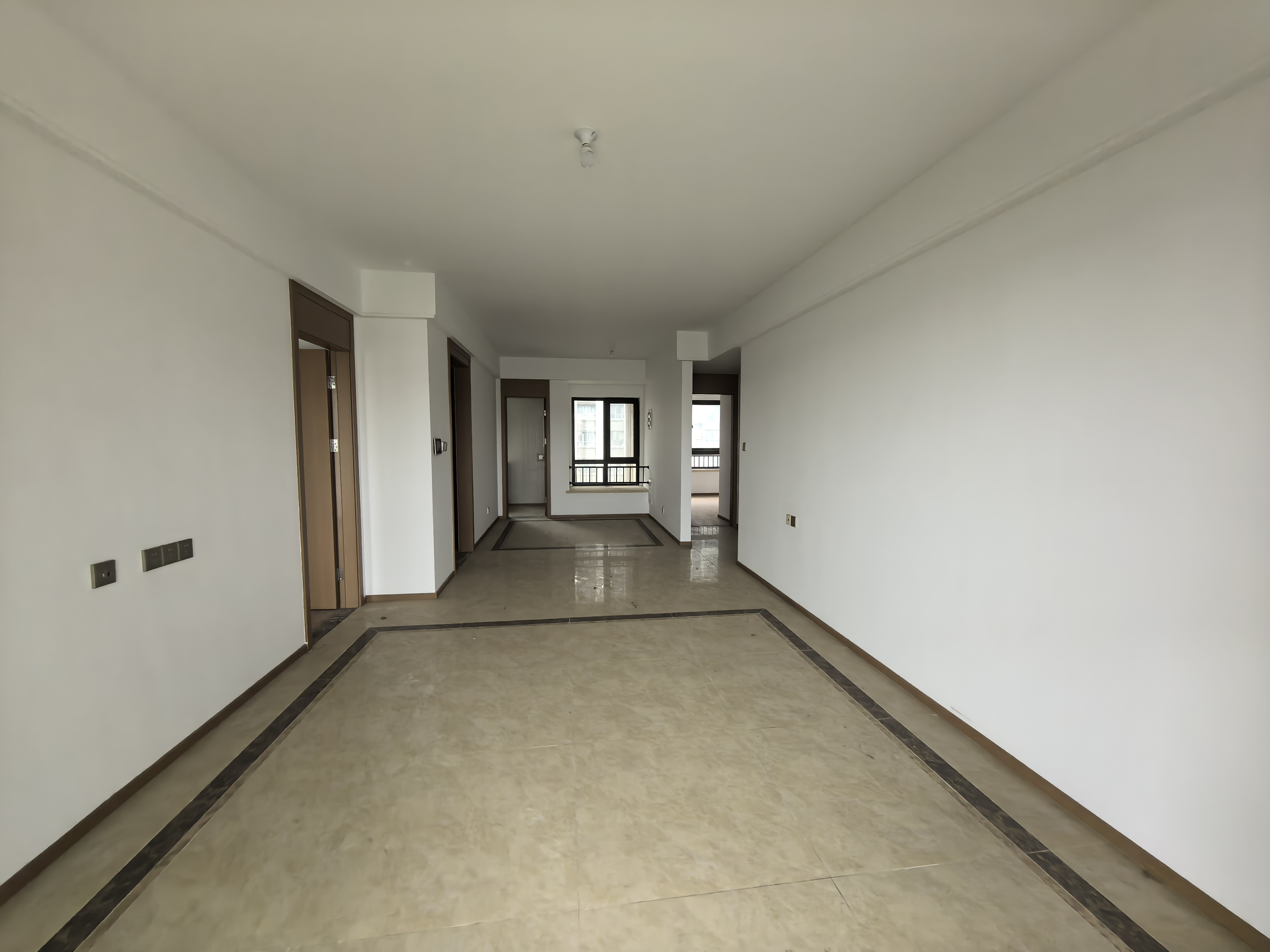 上悦城 3室2厅2卫 115.92m&sup2;