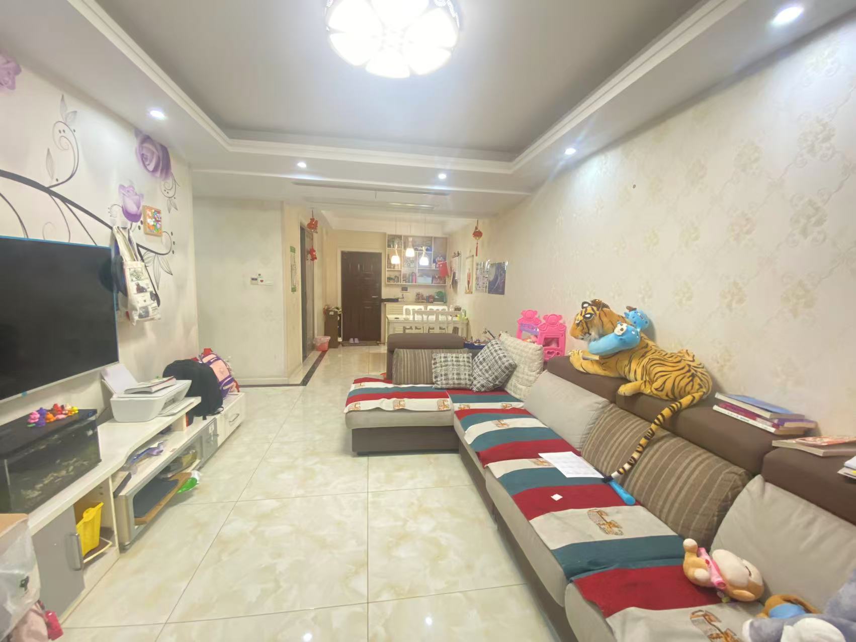 万濠星城 3室2厅1卫 99m²