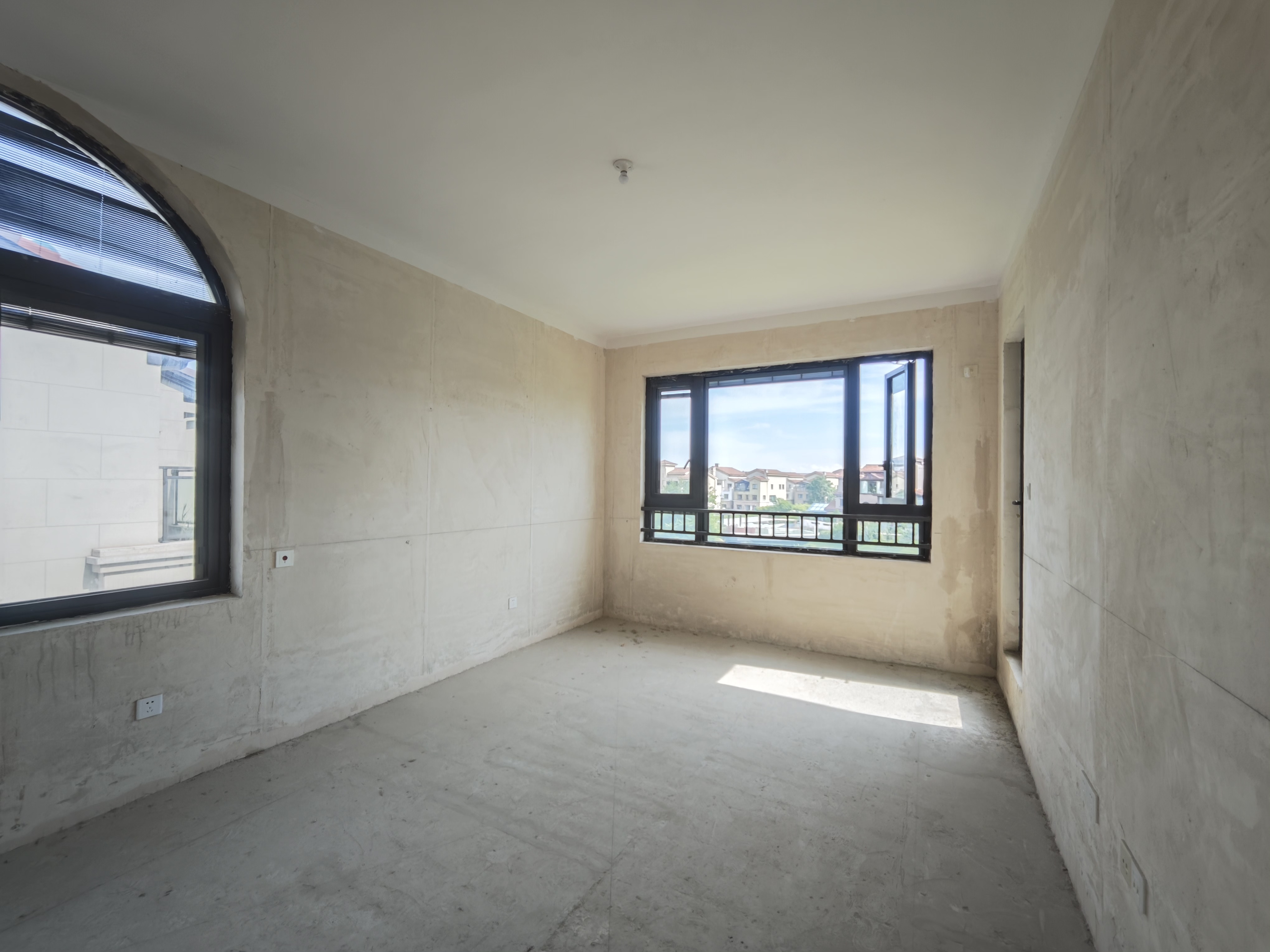 万科有湖(翡翠心湖) 4室2厅3卫 195.00m&sup2;