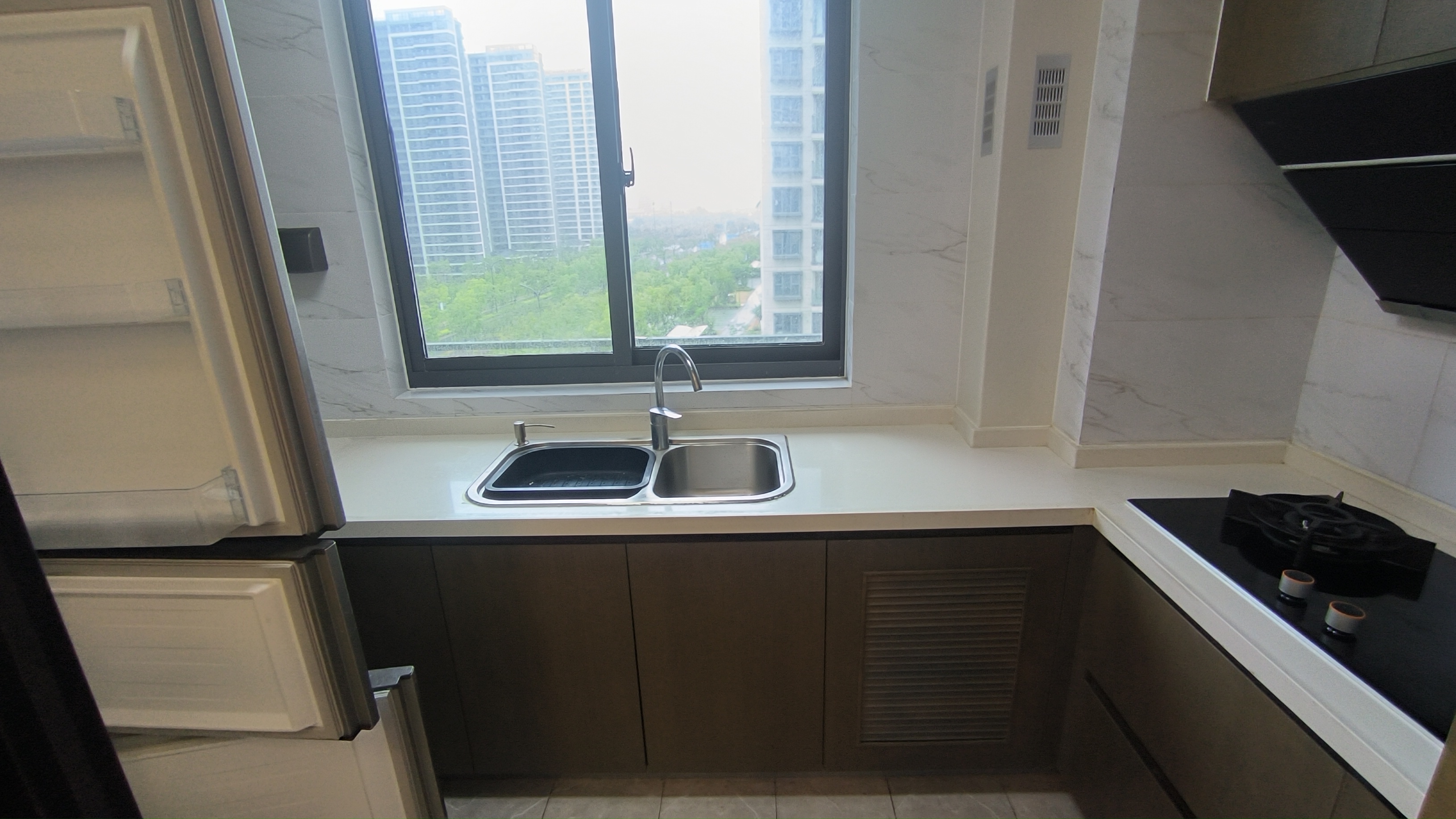 都会沁园 3室2厅2卫 123.17m&sup2;