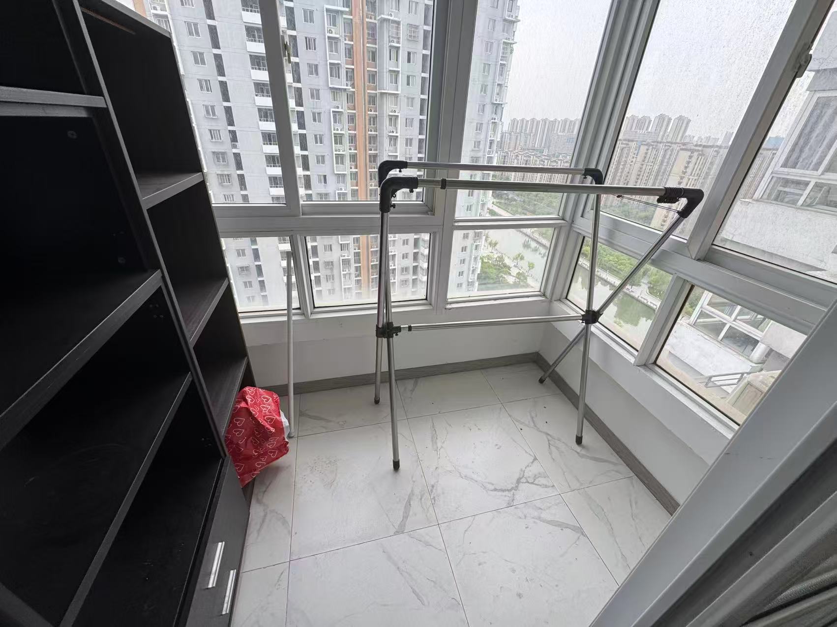 惠泽苑 2室1厅1卫 81m&sup2;