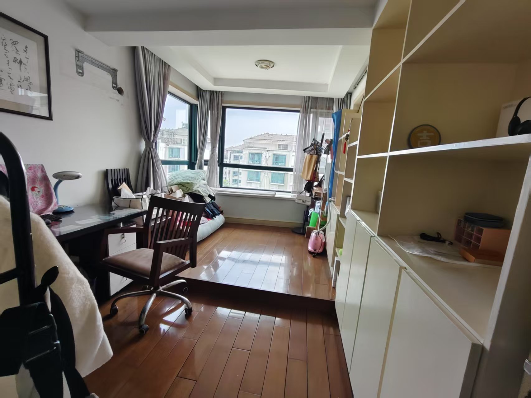 都市华城 5室2厅3卫 142.00m&sup2;